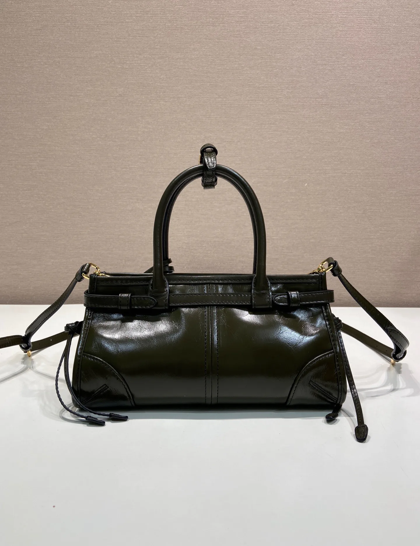 Классические Сумки Женские Prada 18184672