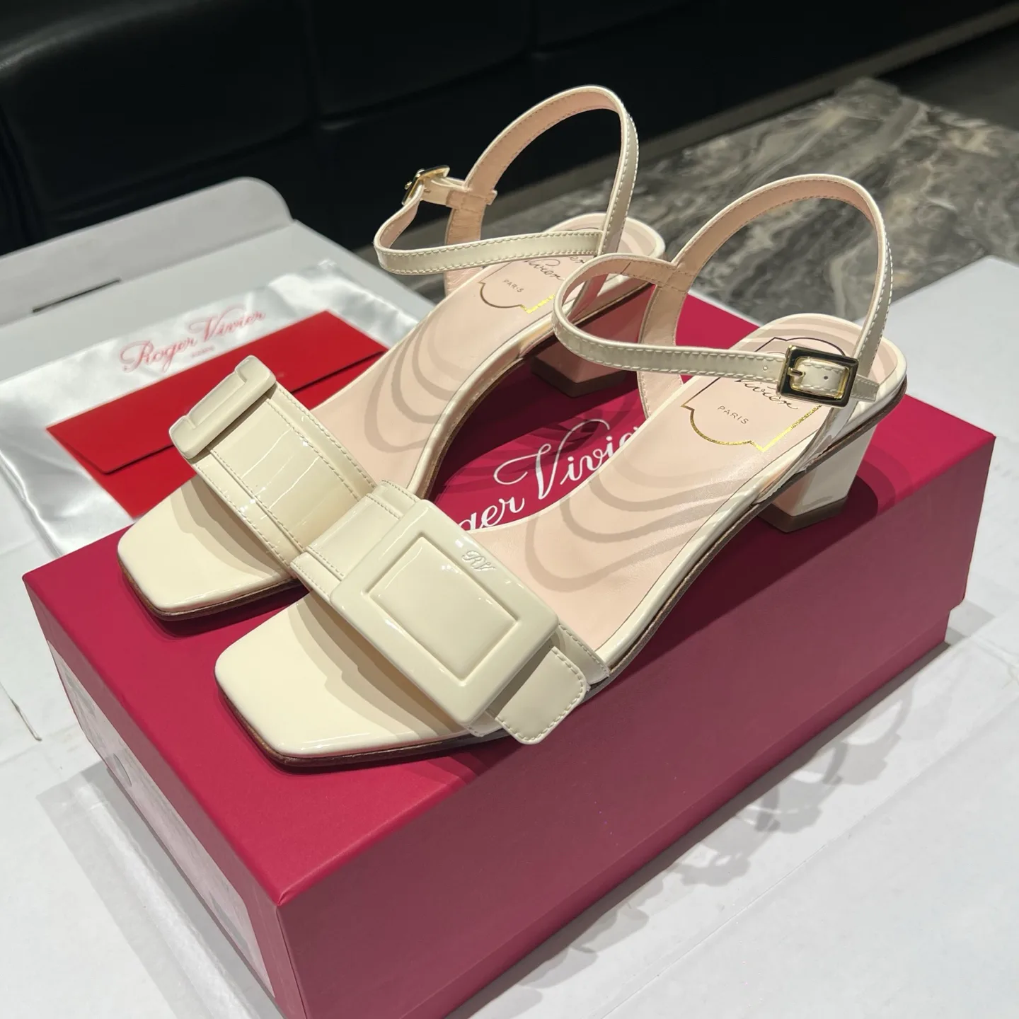 Босоножки Женские Roger Vivier 17291902