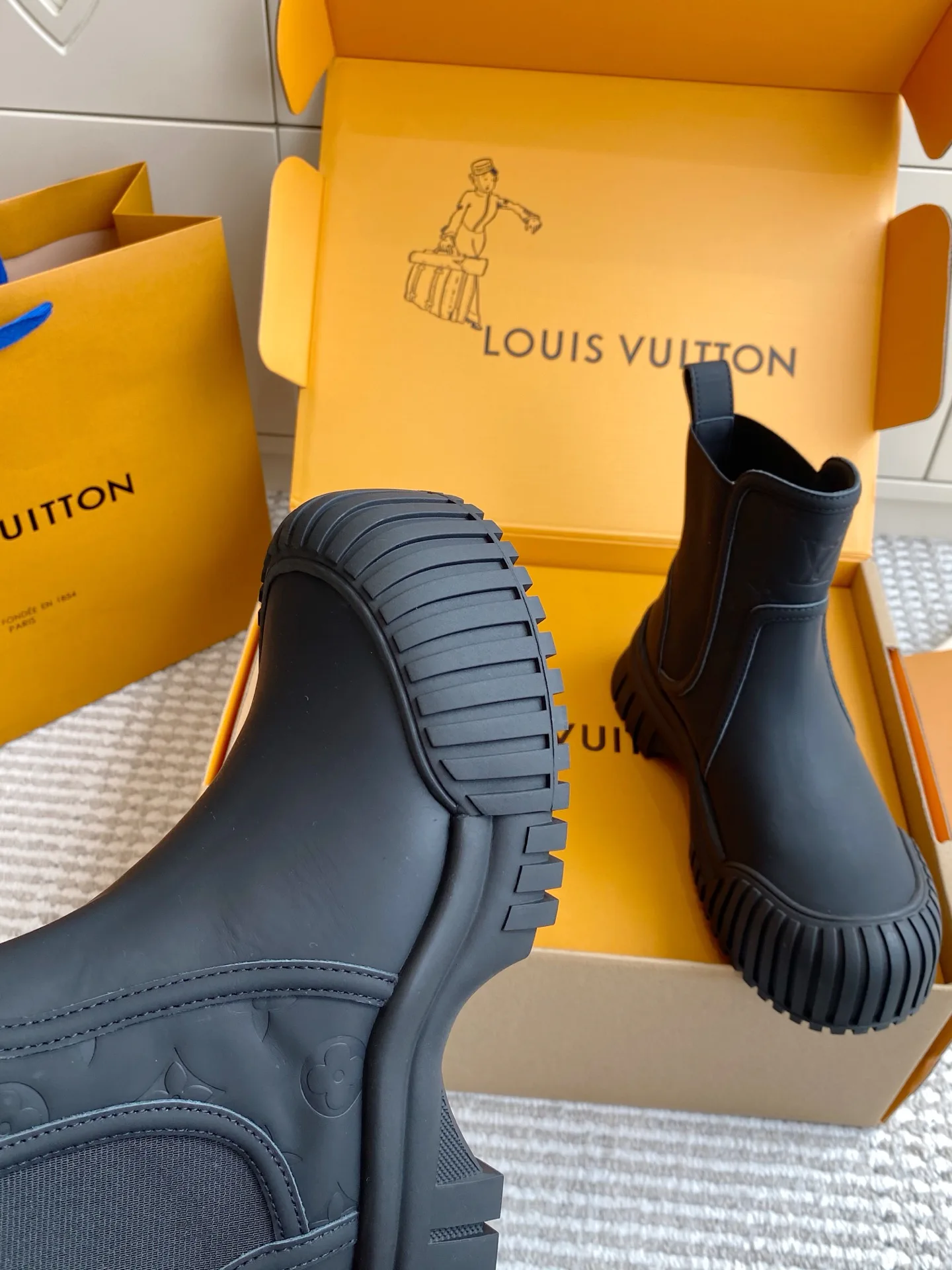 Ботинки Женские Louis Vuitton 356950