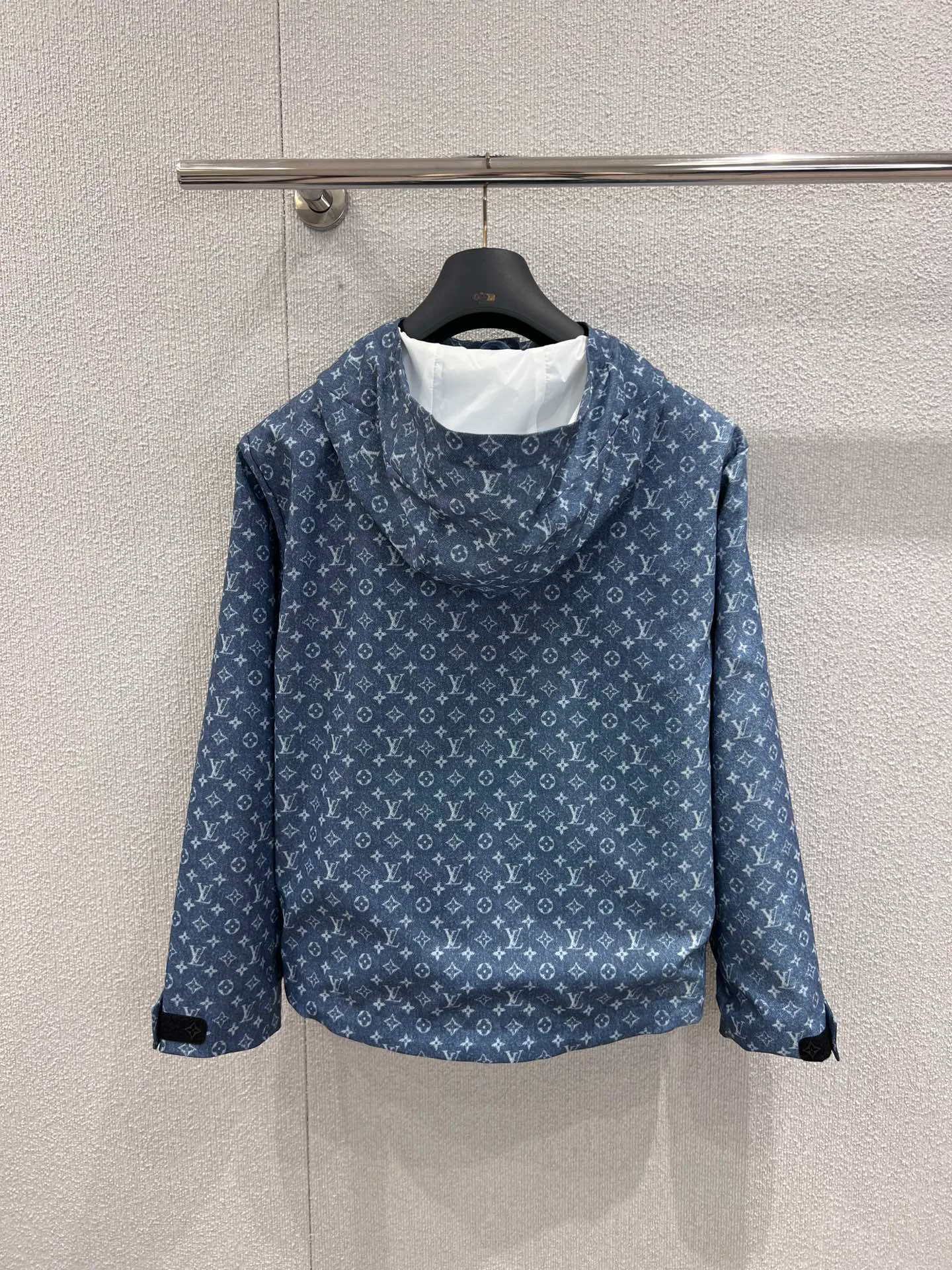 Тренчи Женские Louis Vuitton 1521047