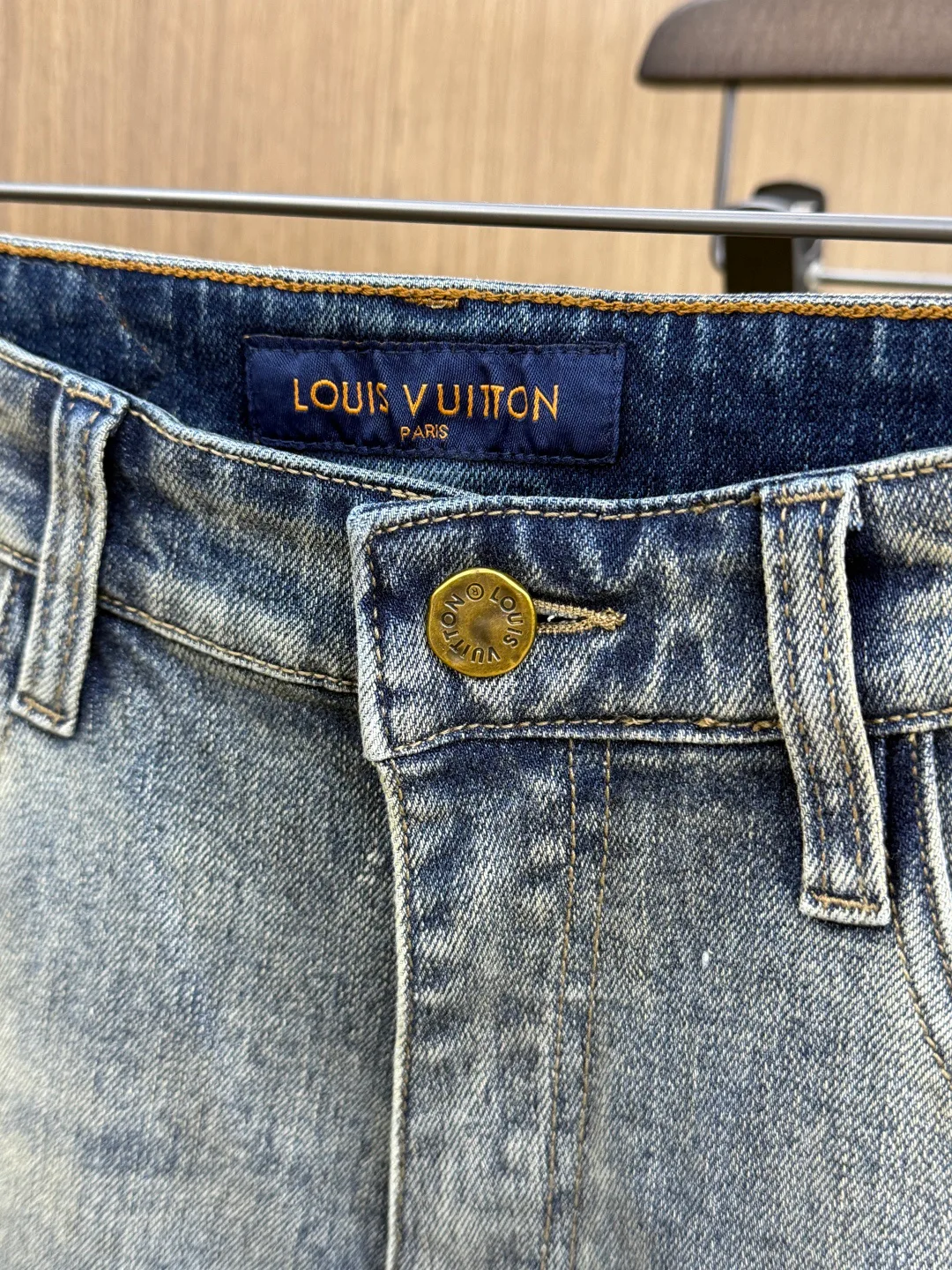 Джинсы Женские Louis Vuitton 12875515