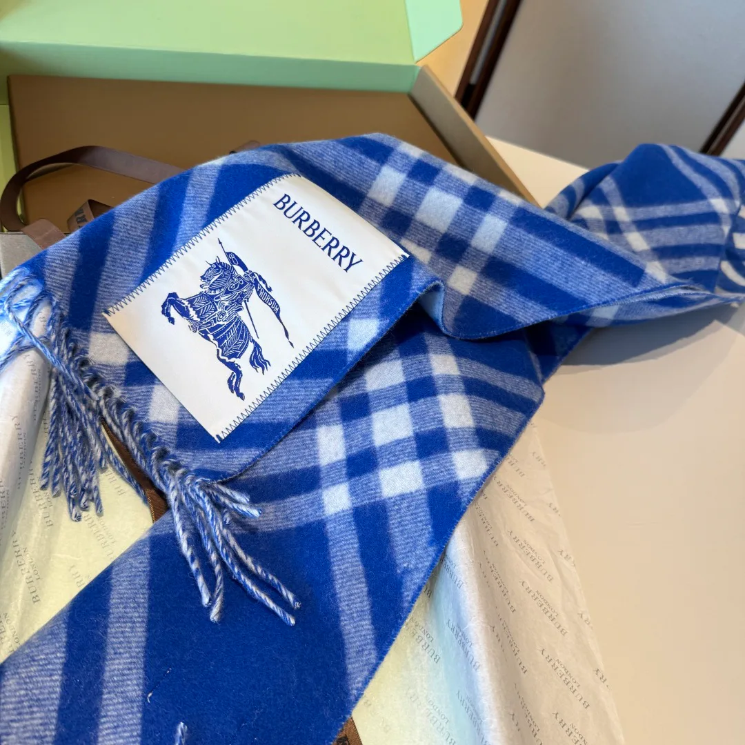 Шарфы Burberry 124004