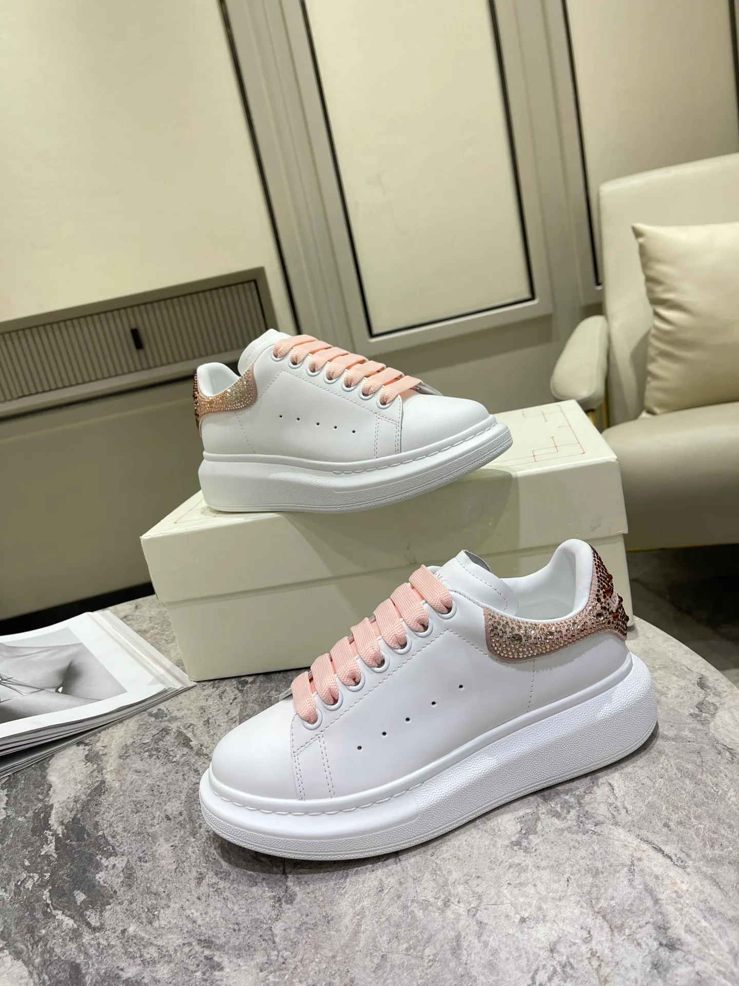 Кроссовки Женские Alexander Mcqueen 3446199