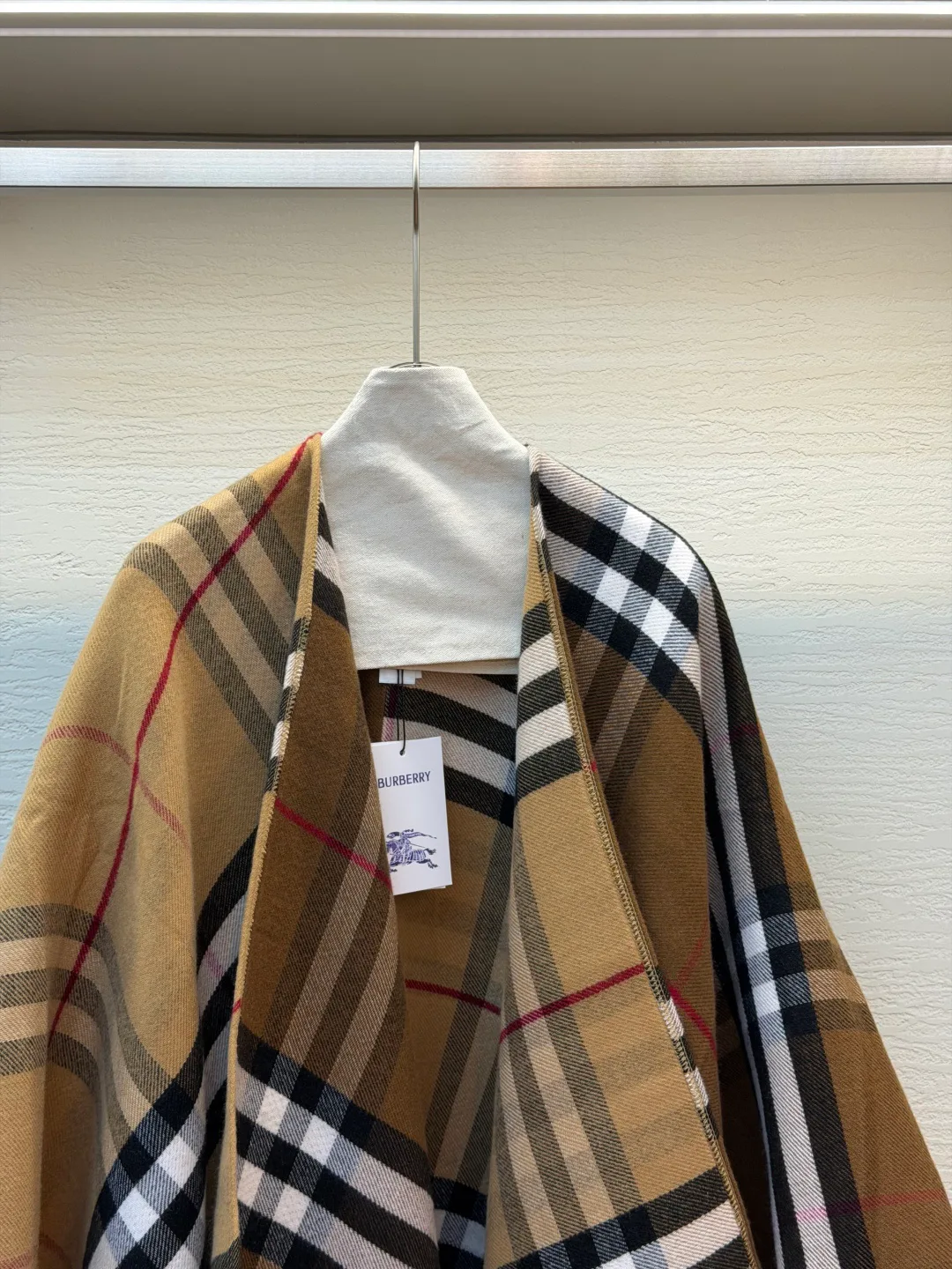 Пальто Женские Burberry 19038463