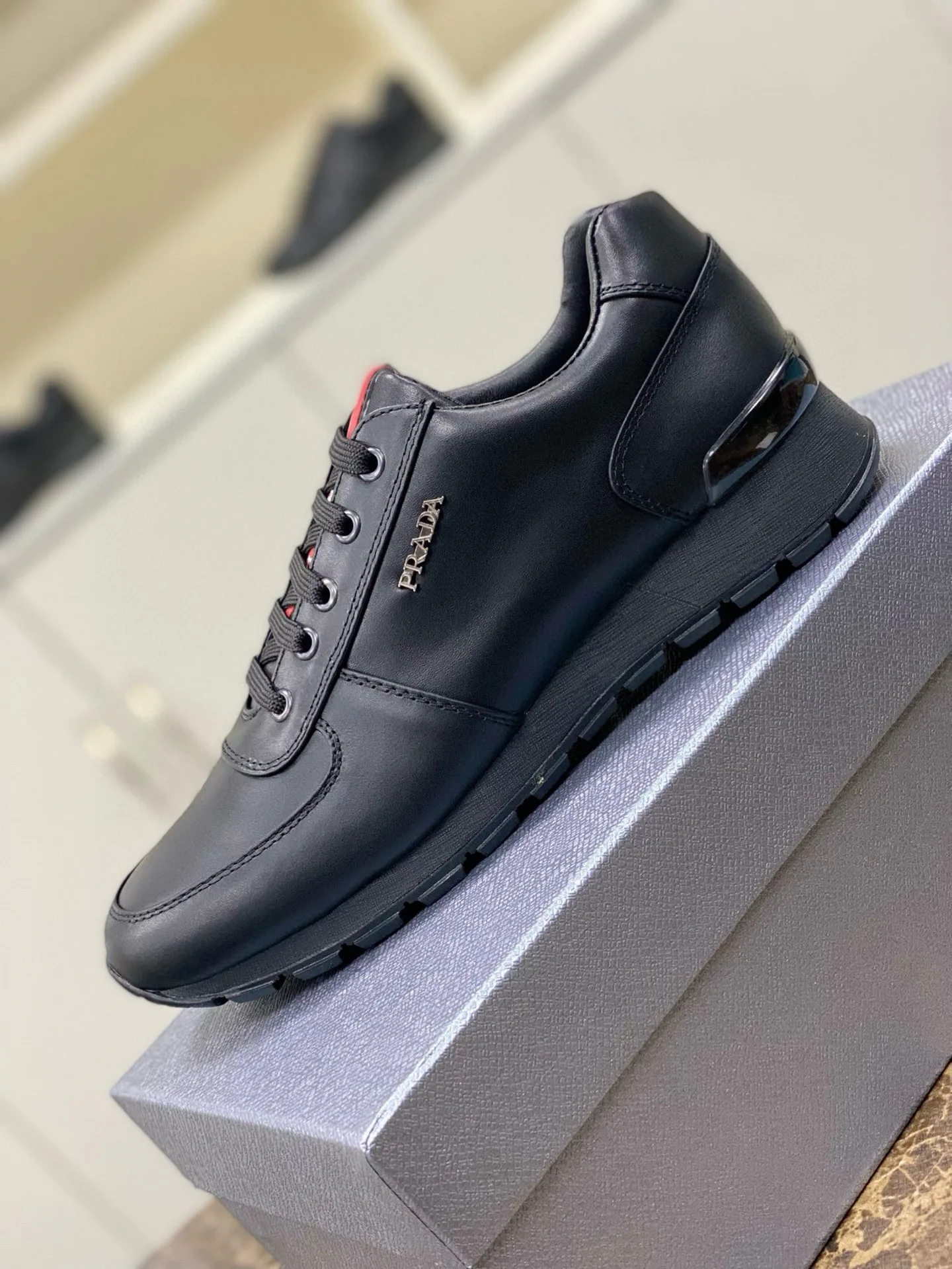 Кроссовки Мужские Prada 6264172