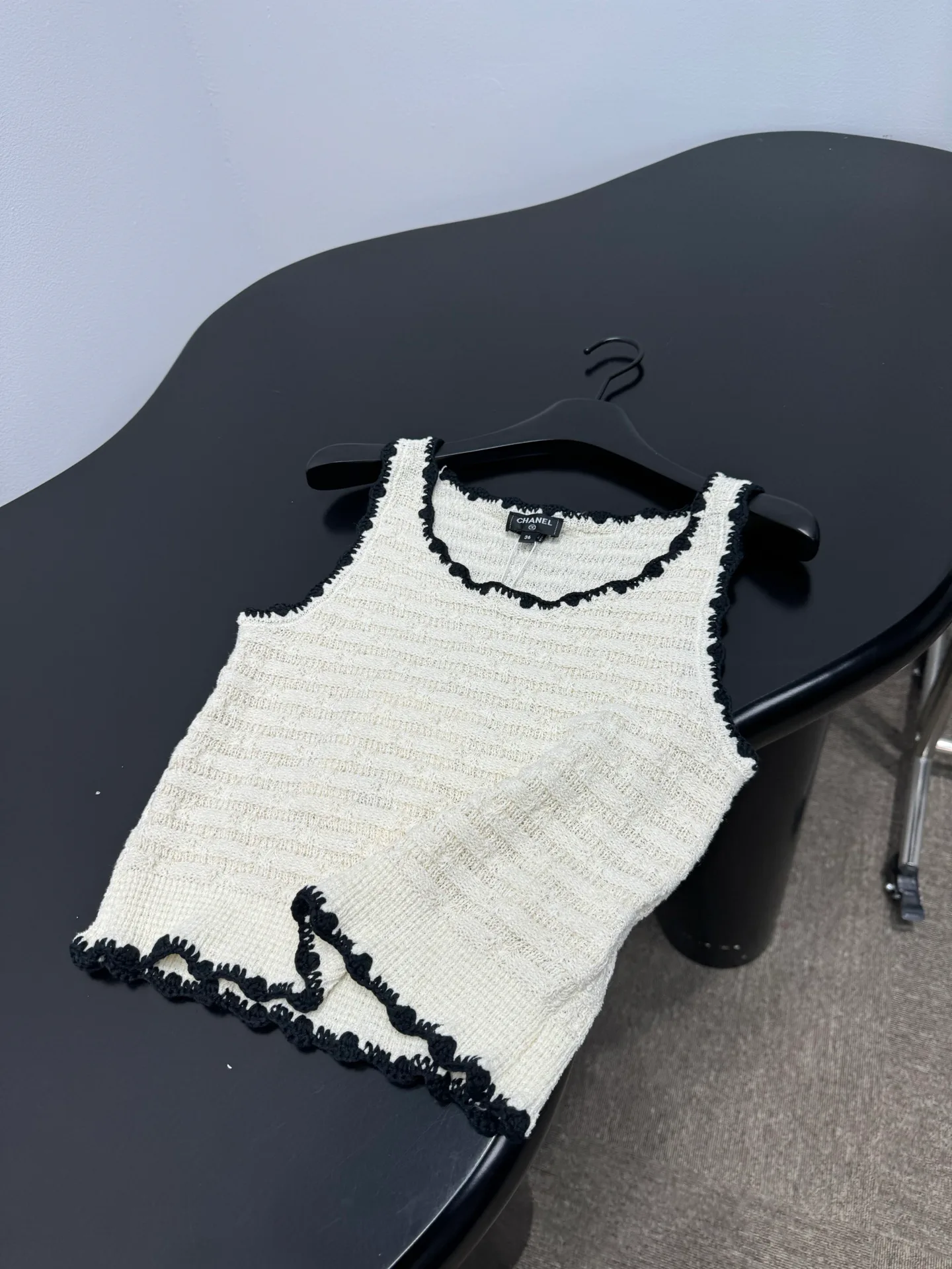 Жилеты Женские Chanel 10026334