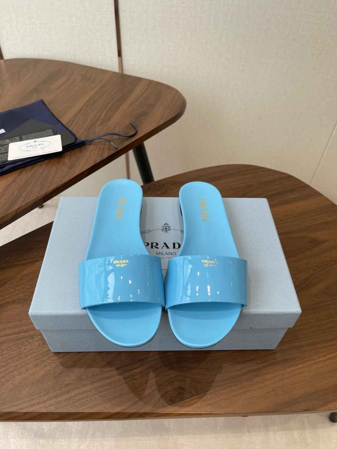Шлепанцы Женские Prada 11843535