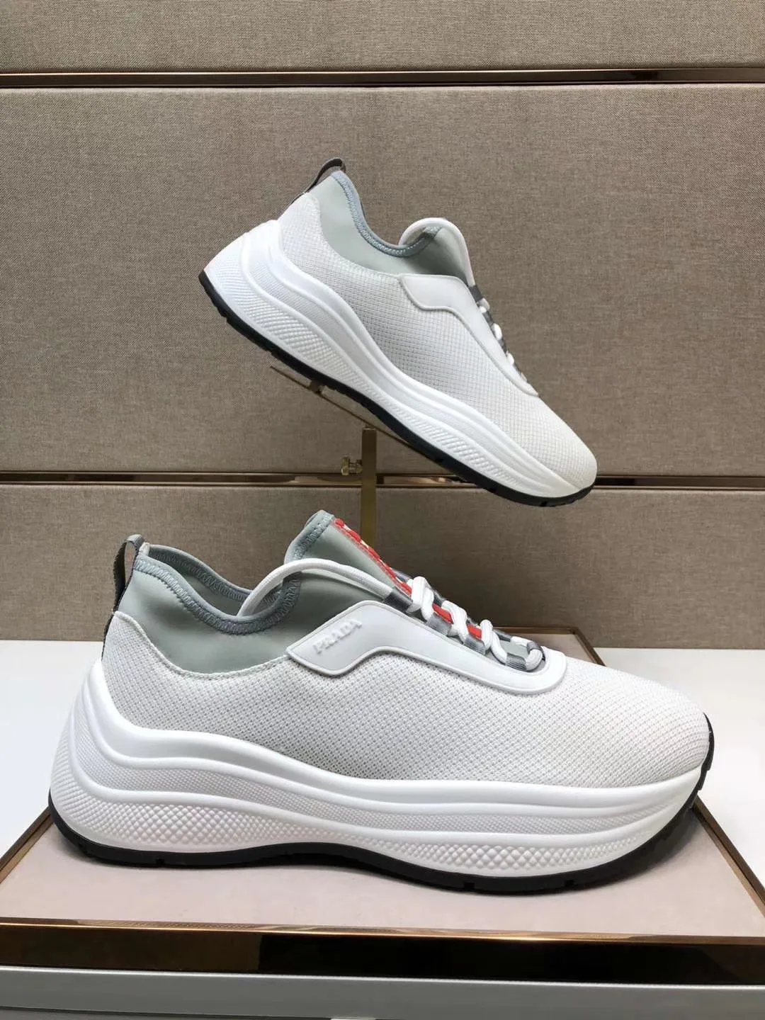 Кроссовки Мужские Prada 10844549