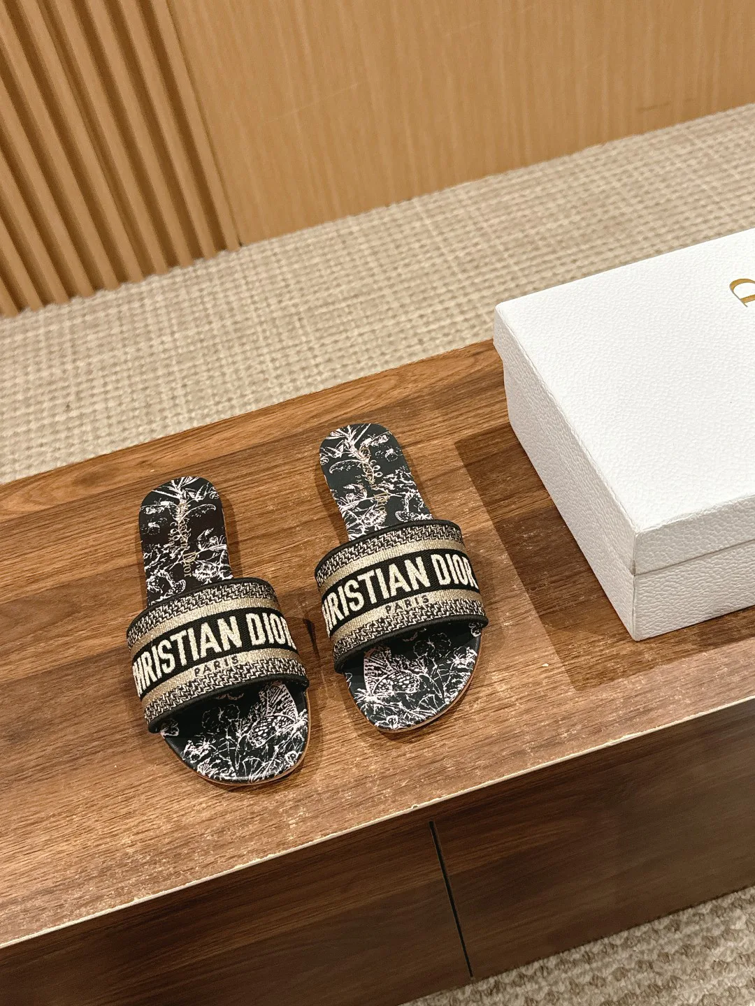 Шлепанцы Женские Christian Dior 11599974
