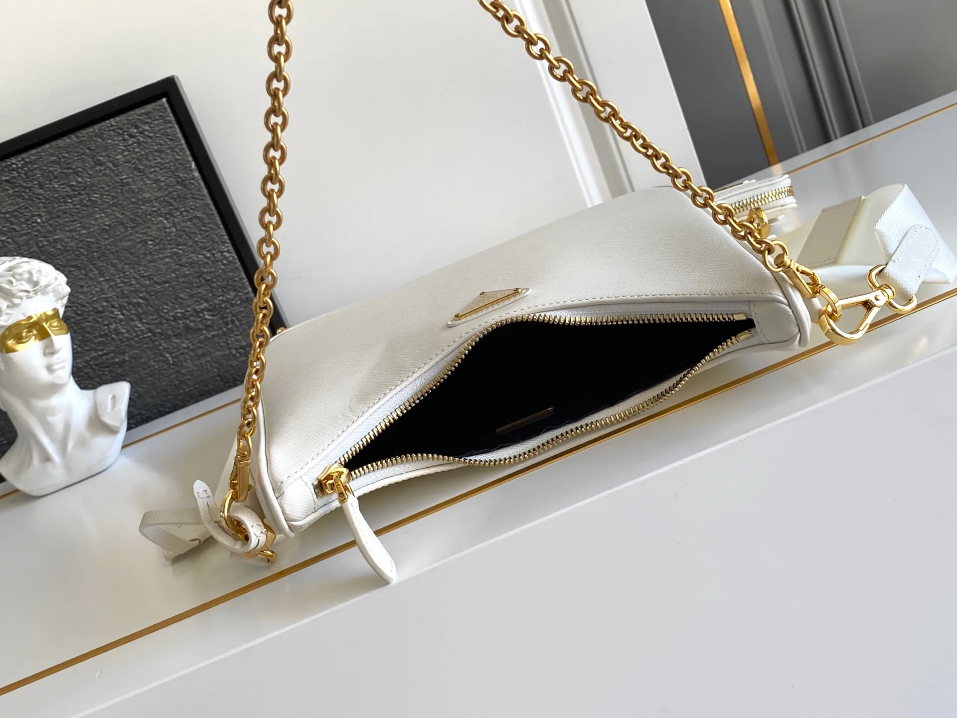 Сумки На Ремне Женские Prada 501340