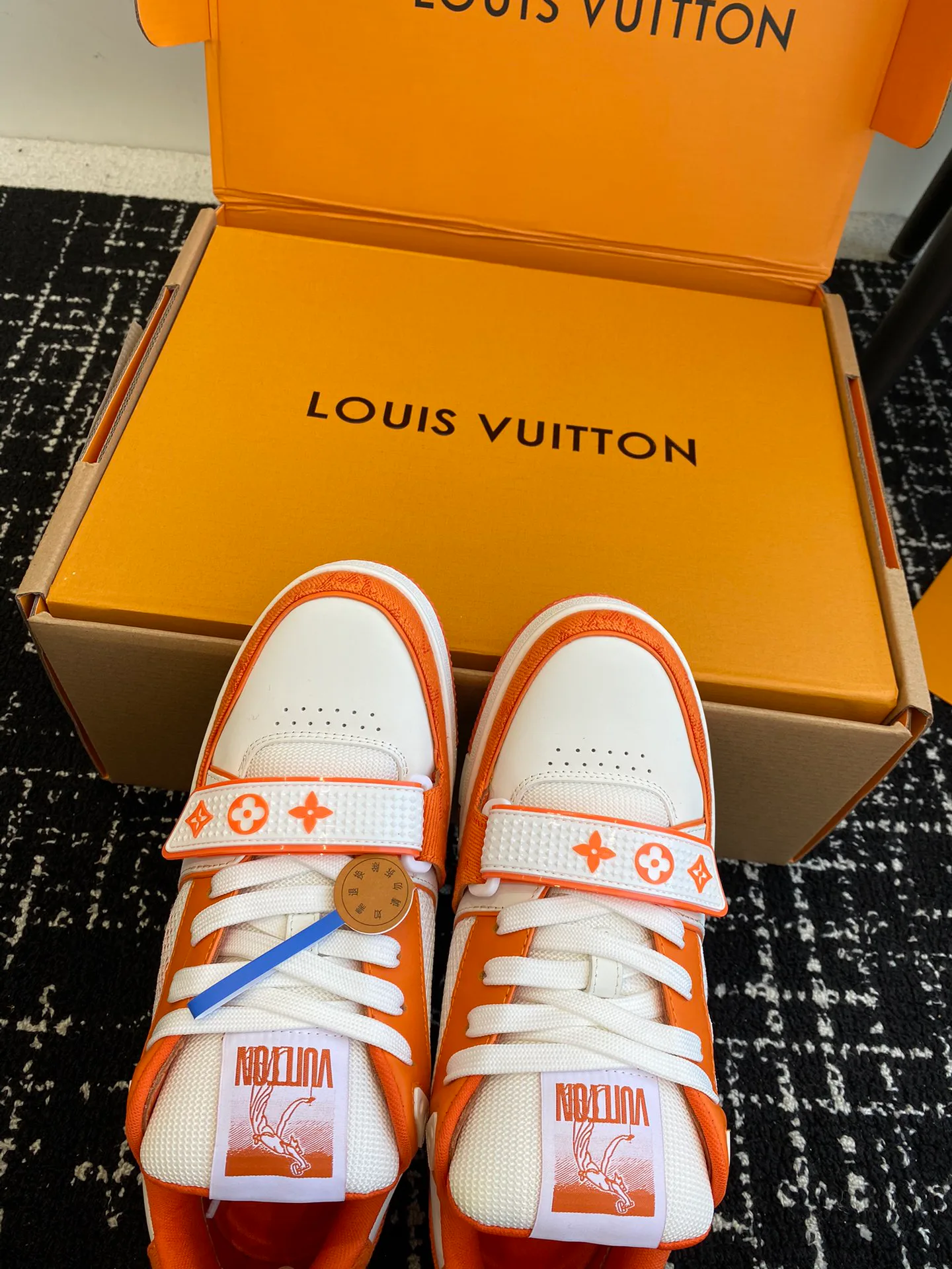 Кроссовки Женские Louis Vuitton 5438159