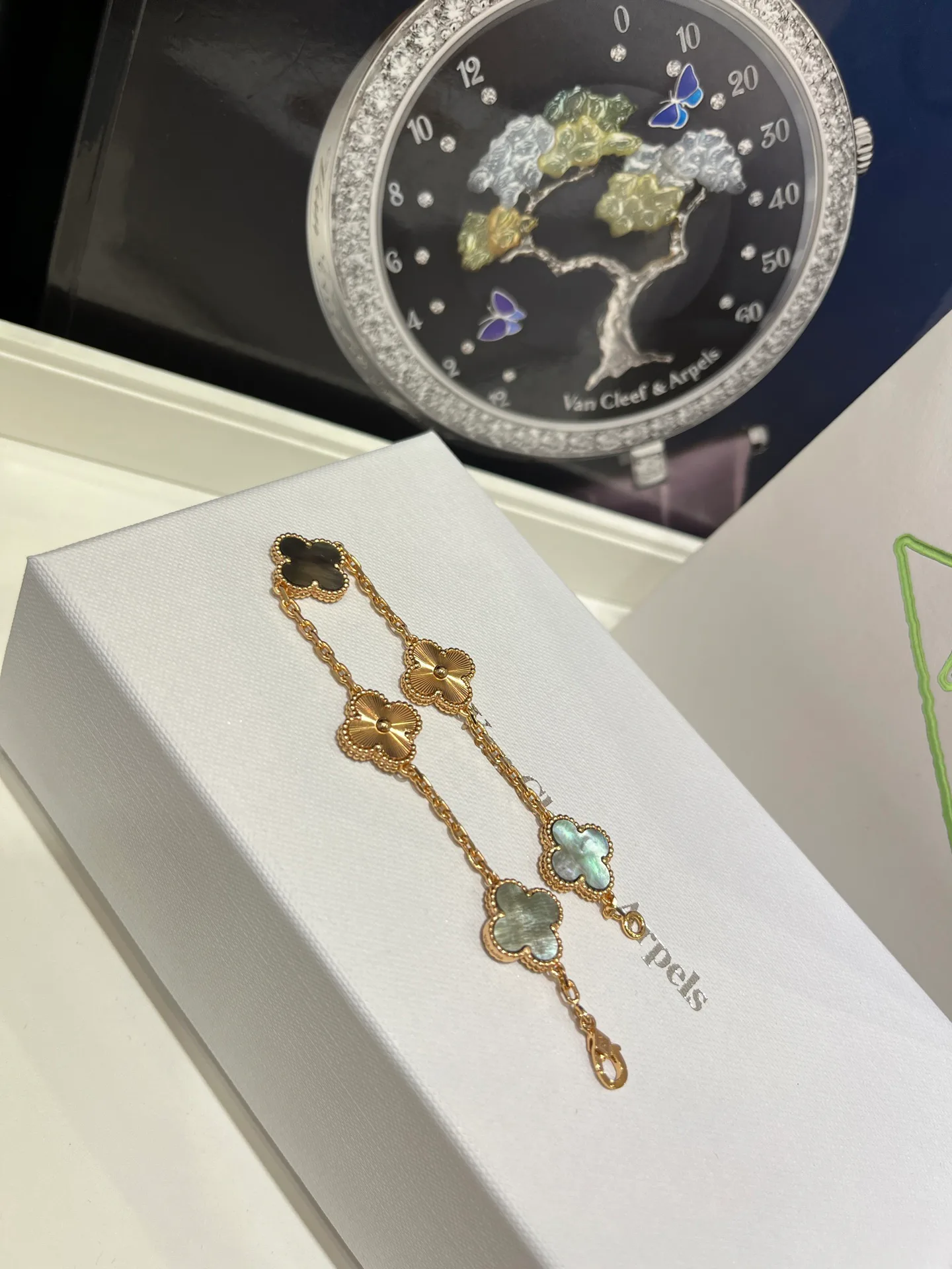 Бижутерия Van Cleef & Arpels 12345470