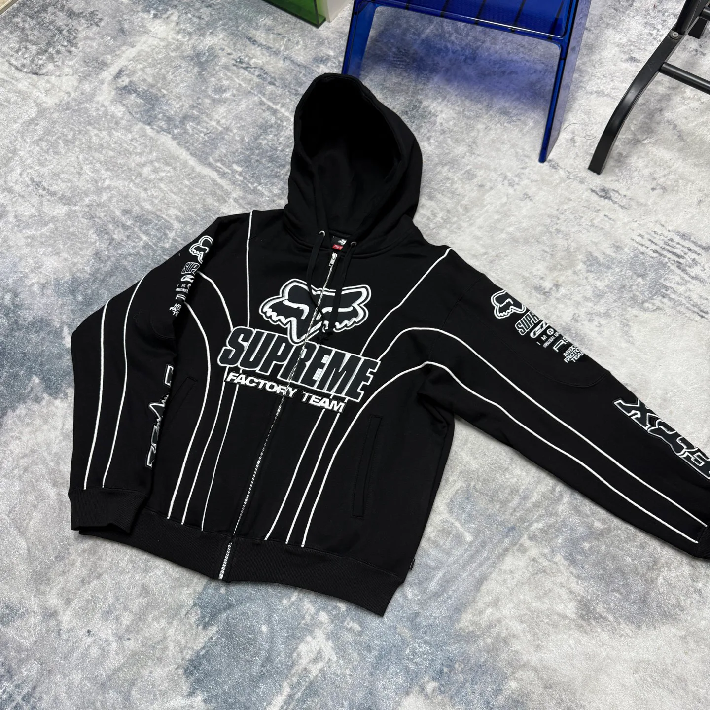 Свитшоты И Худи Женские Supreme 5379243