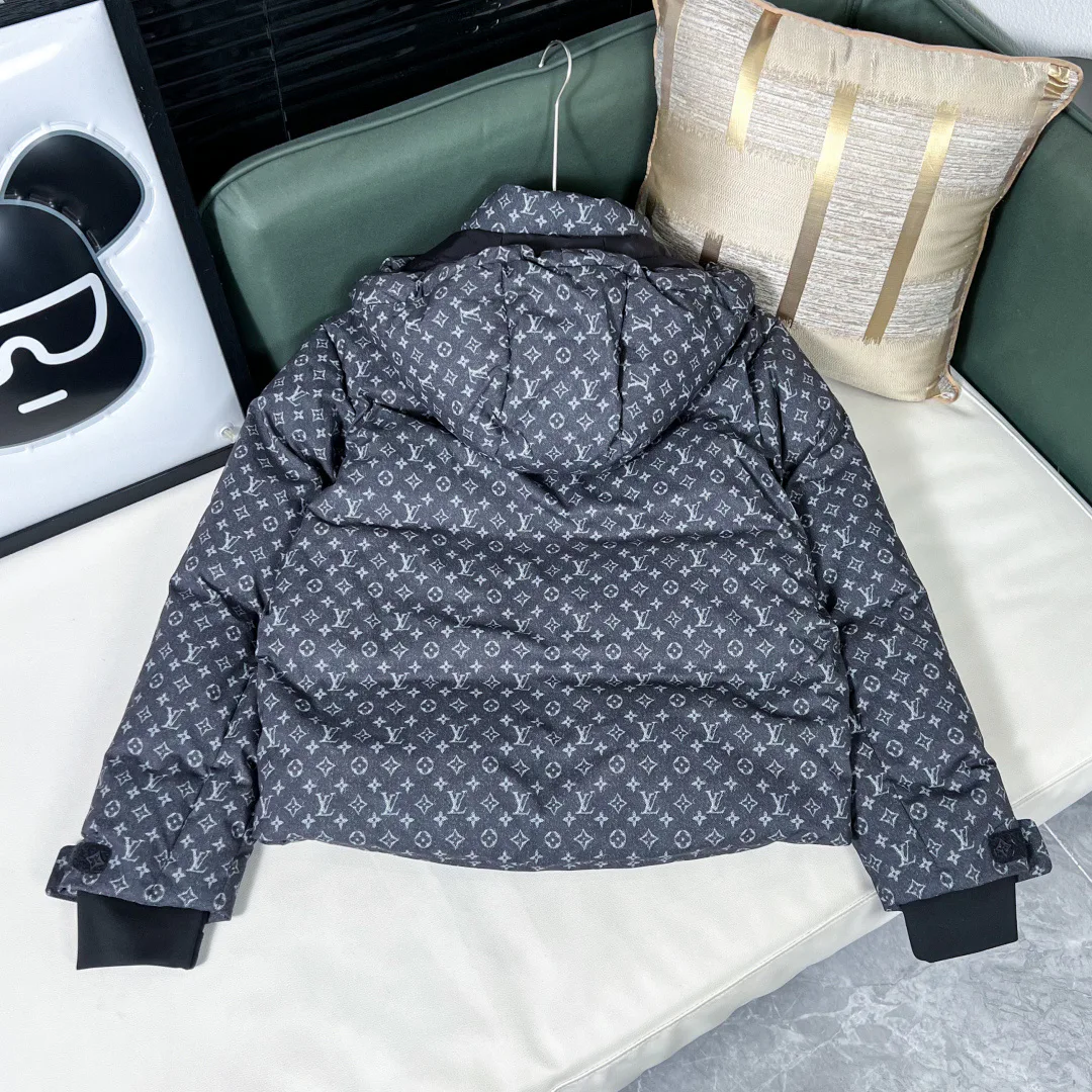 Куртки И Пуховики Женские Louis Vuitton 4498607