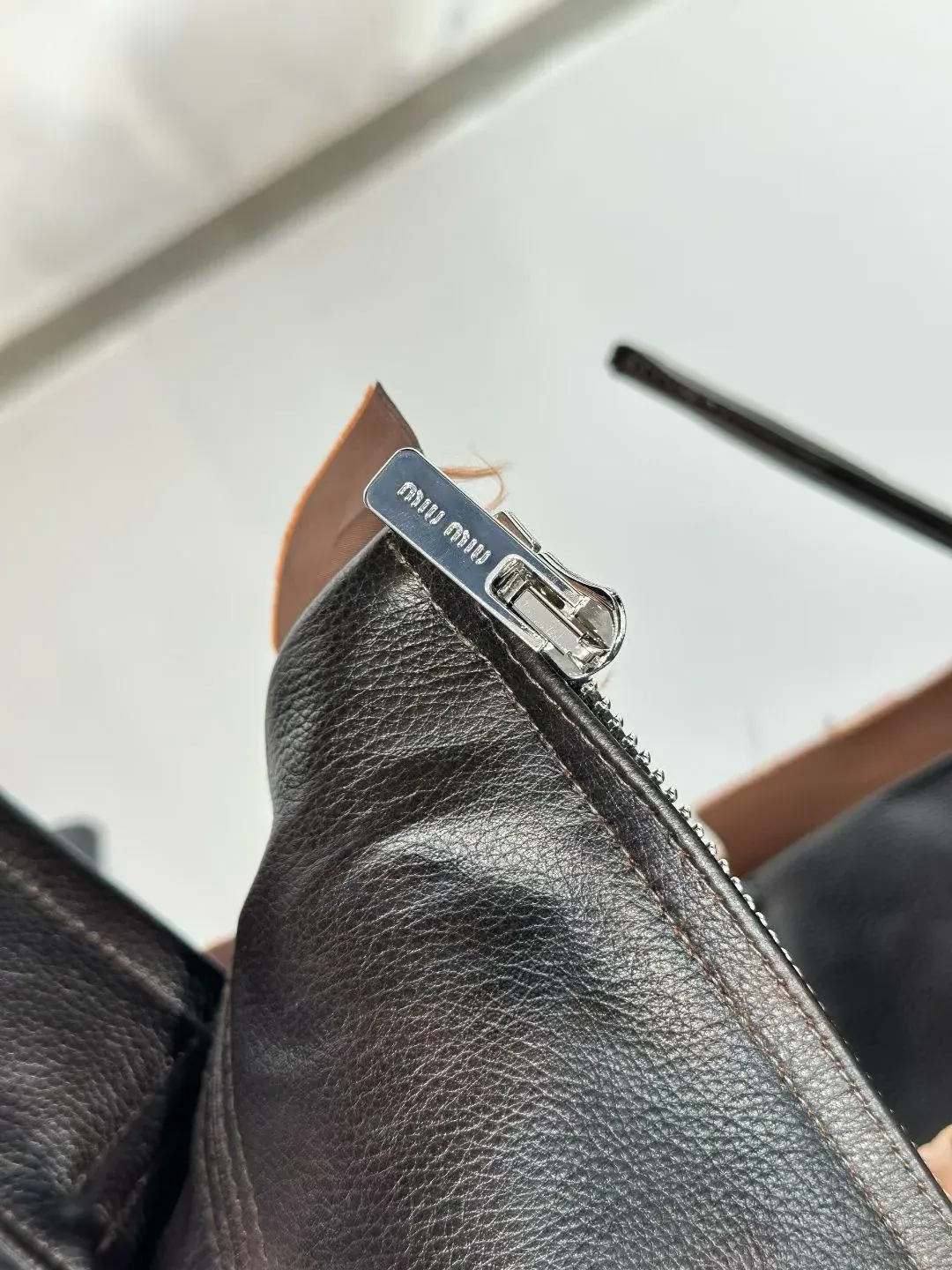 Кожаные Куртки И Дублёнки Женские Miu Miu 785538
