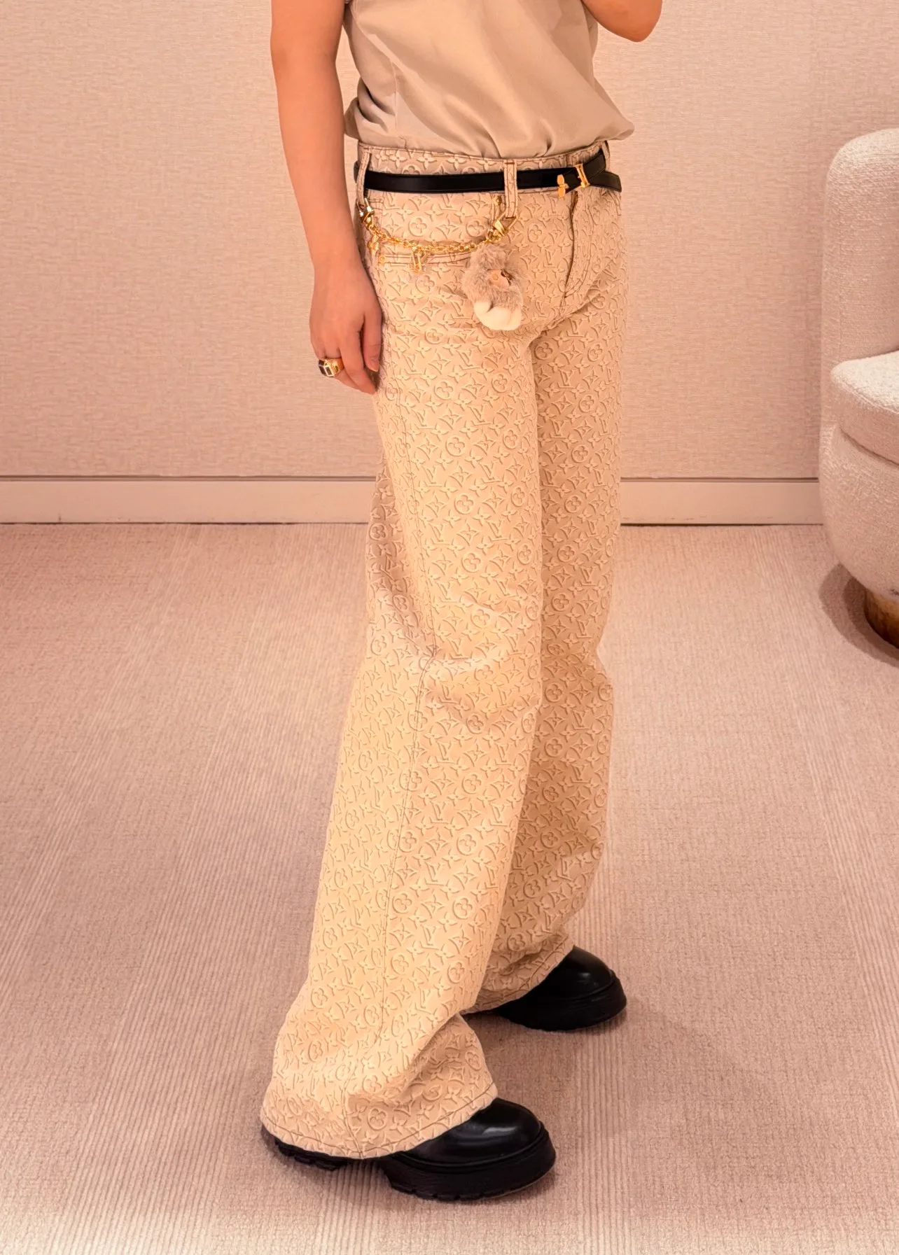 Джинсы Женские Louis Vuitton 11700326