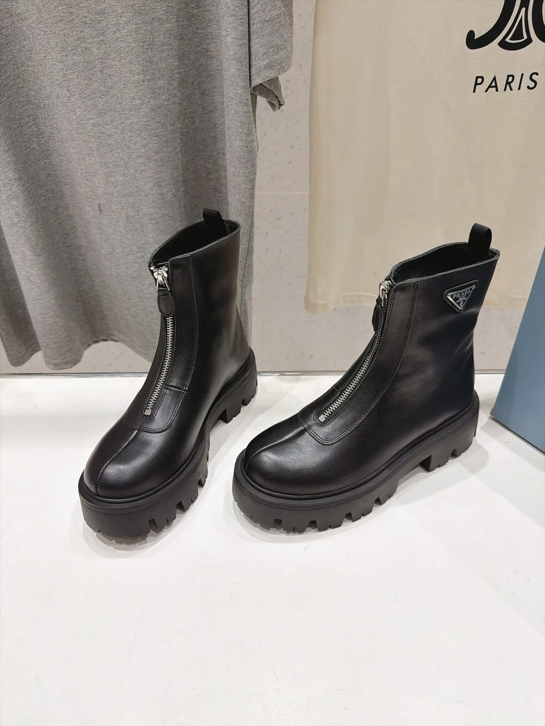 Ботинки Женские Prada 19133658