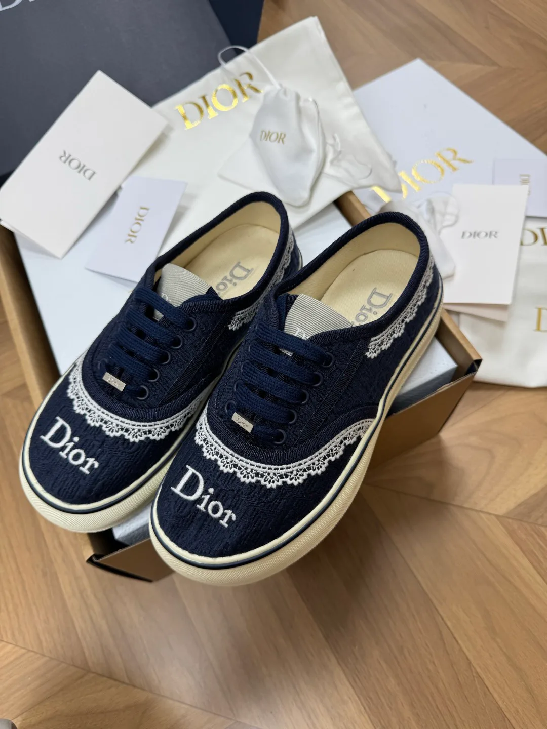 Кроссовки Женские Christian Dior 17902823