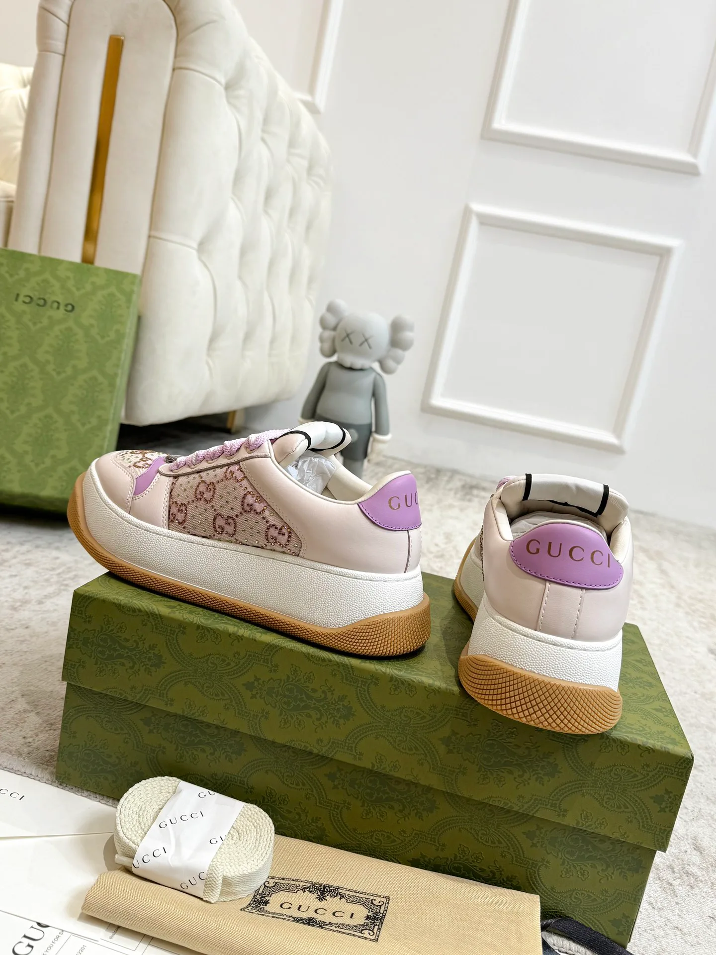 Кроссовки Женские Gucci 944939