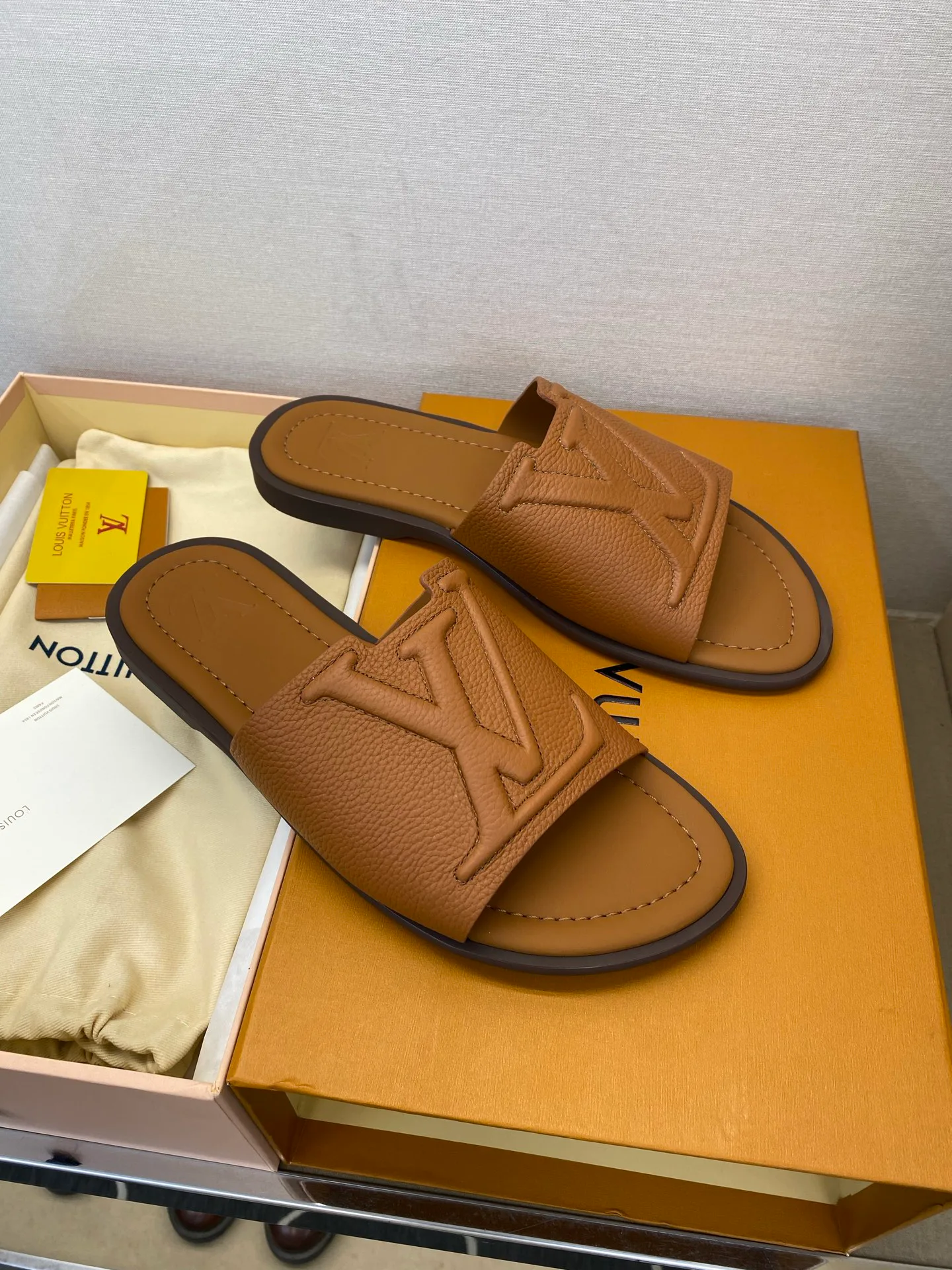 Шлепанцы Мужские Louis Vuitton 11956846
