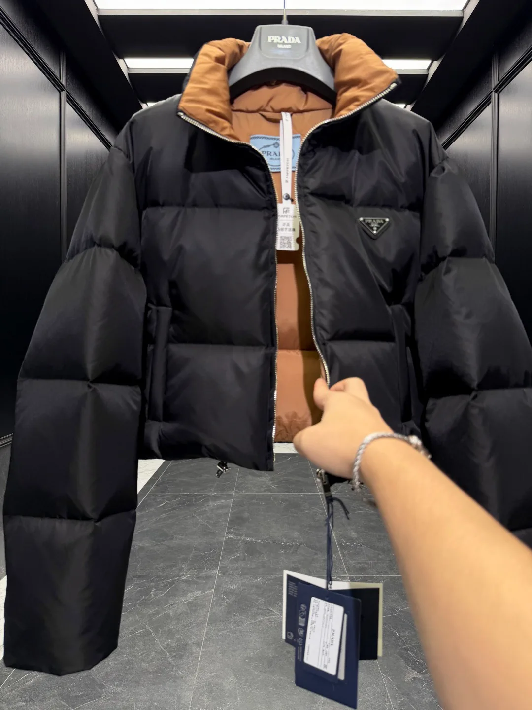 Куртки И Пуховики Женские Prada 19199076