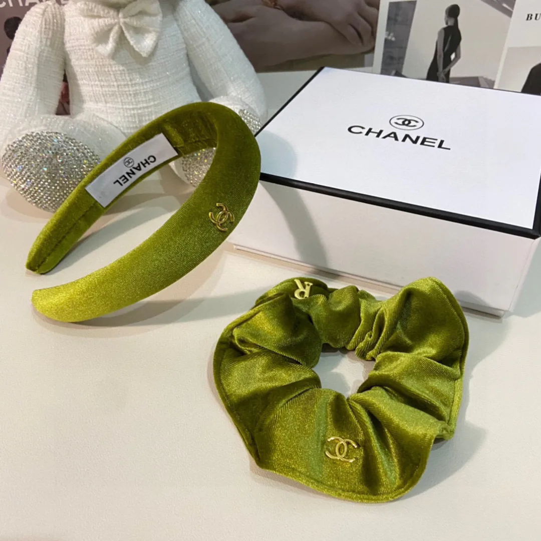 Головные Уборы Chanel 11469197
