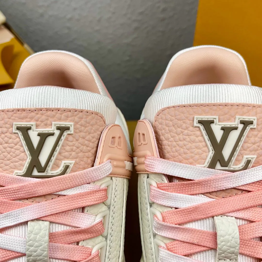 Кроссовки Женские Louis Vuitton 2679333