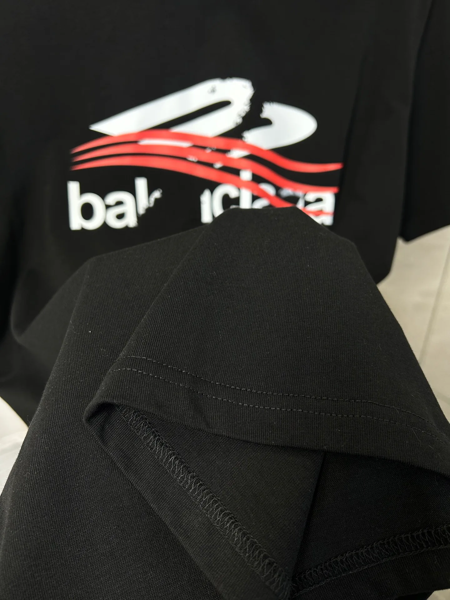 Футболки Женские Balenciaga 15458