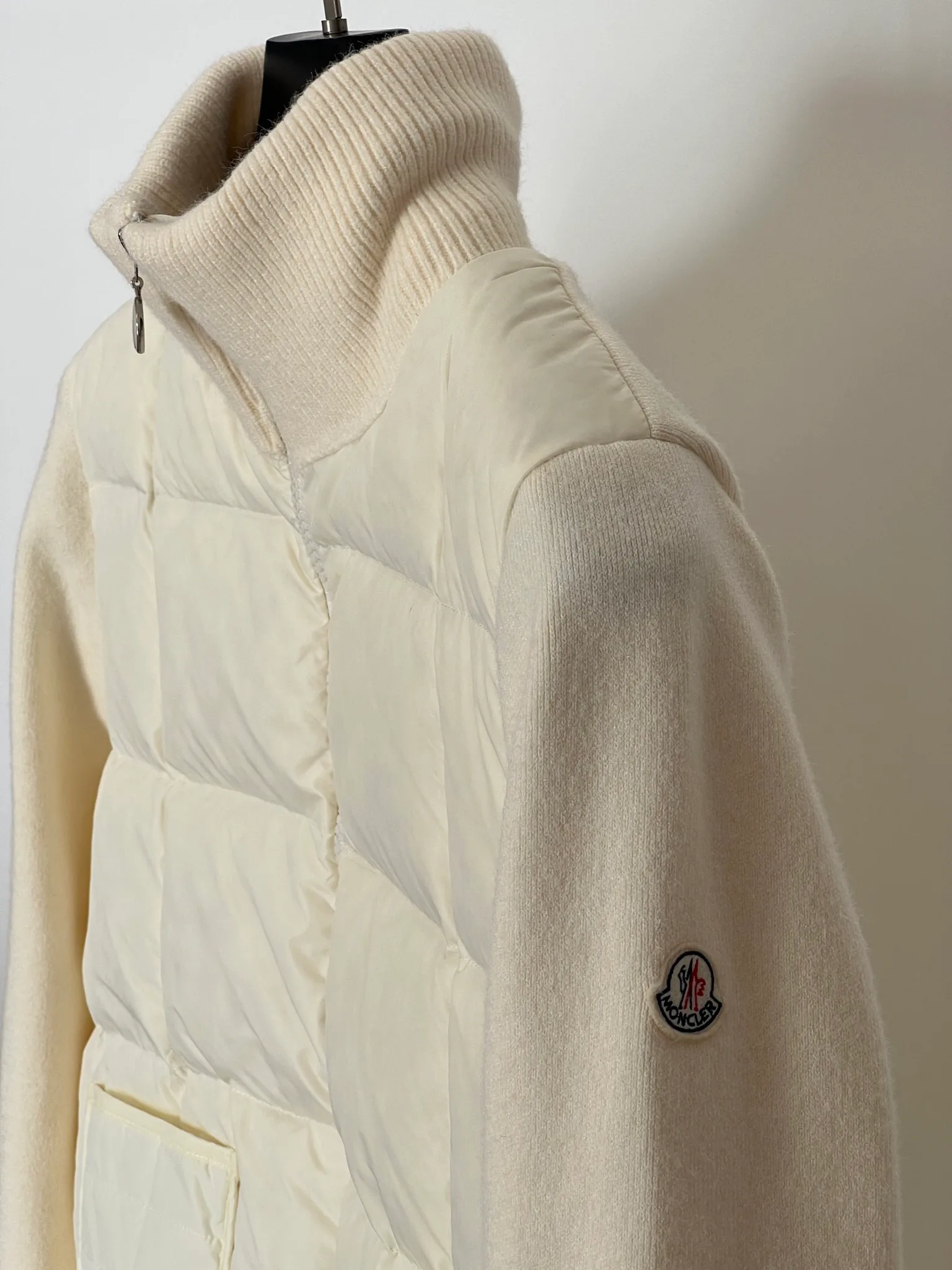 Куртки И Пуховики Женские Moncler 18416122