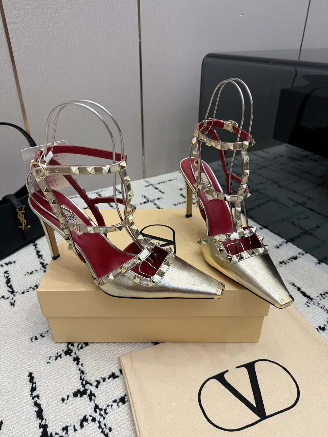 Босоножки Женские Valentino 17594481
