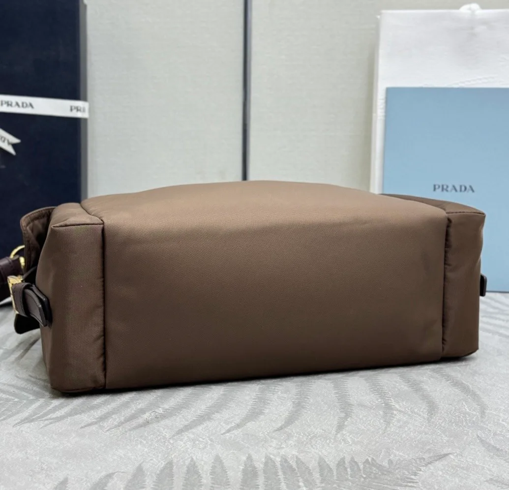 Сумки На Ремне Женские Prada 12583852
