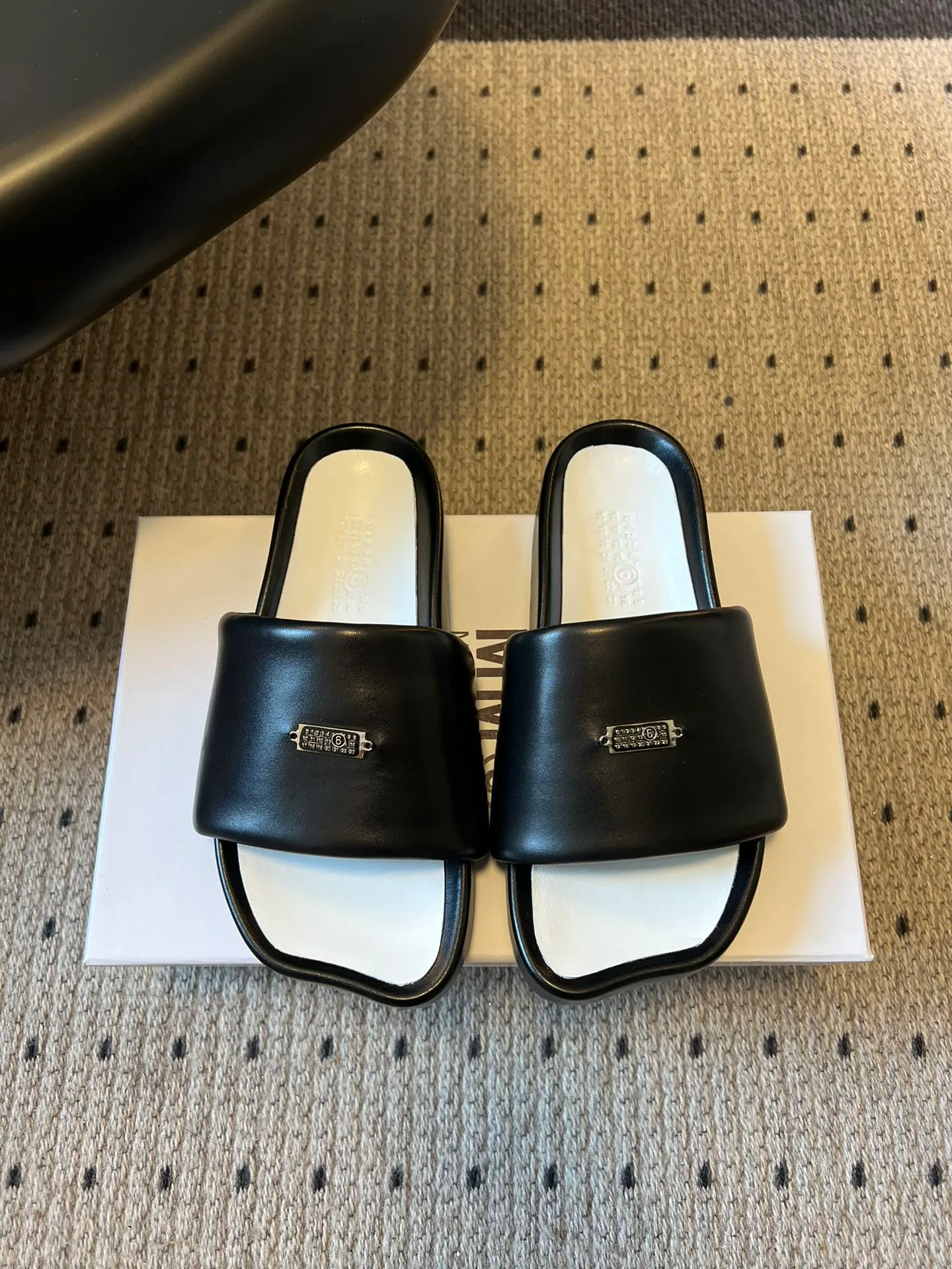 Шлепанцы Женские Maison Margiela 4727104