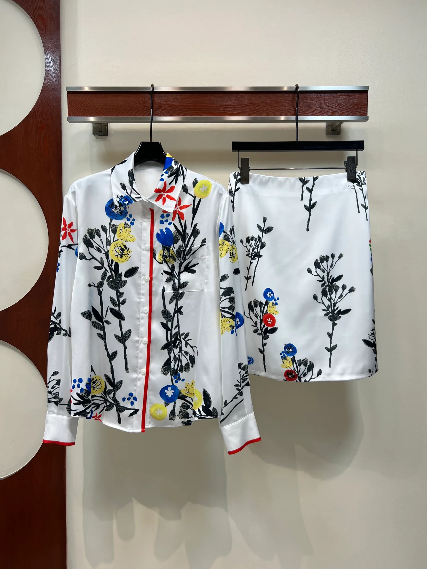 Костюмы Женские Chanel 11302056