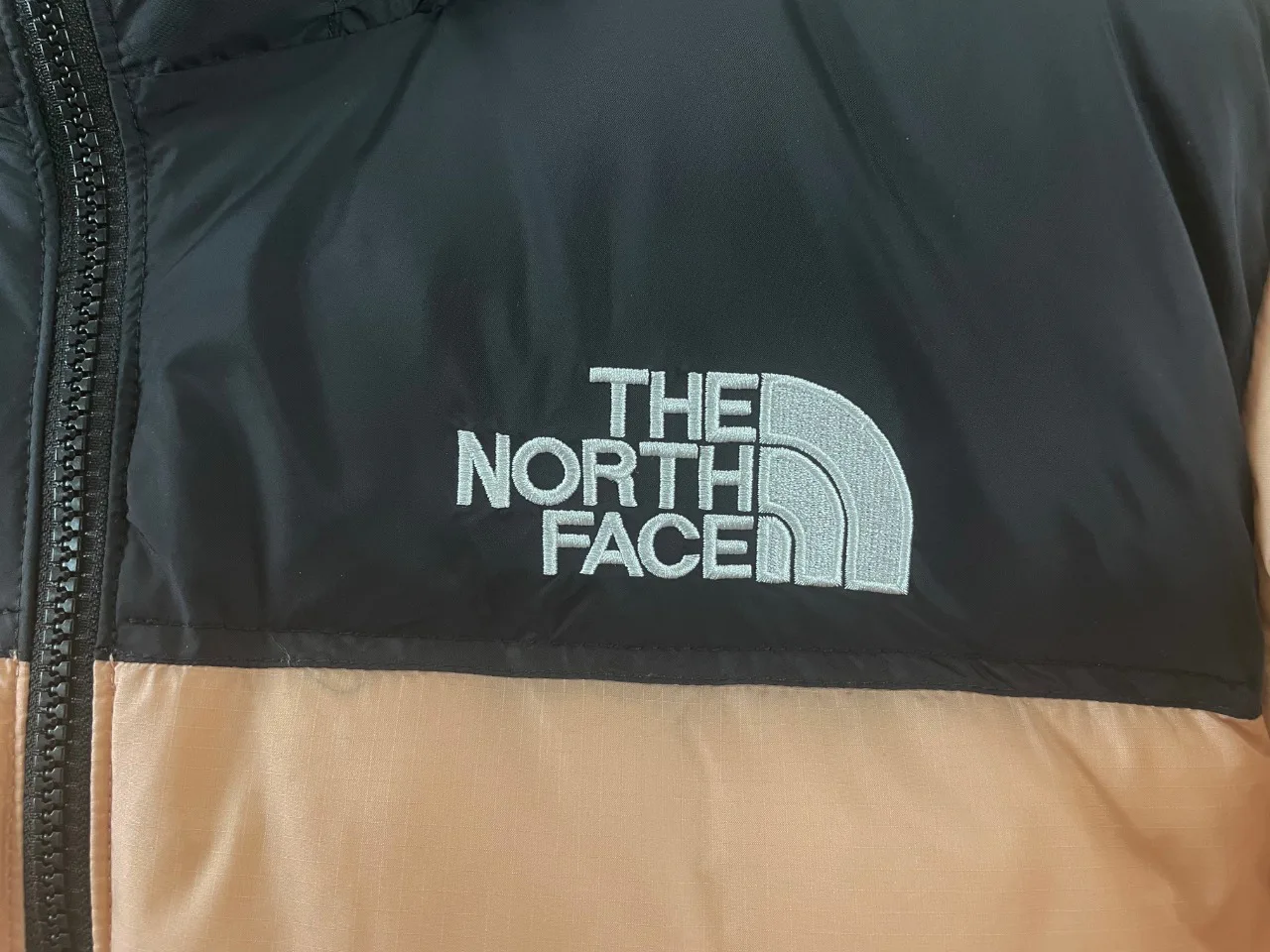 Куртки И Пуховики Женские The North Face 18885520