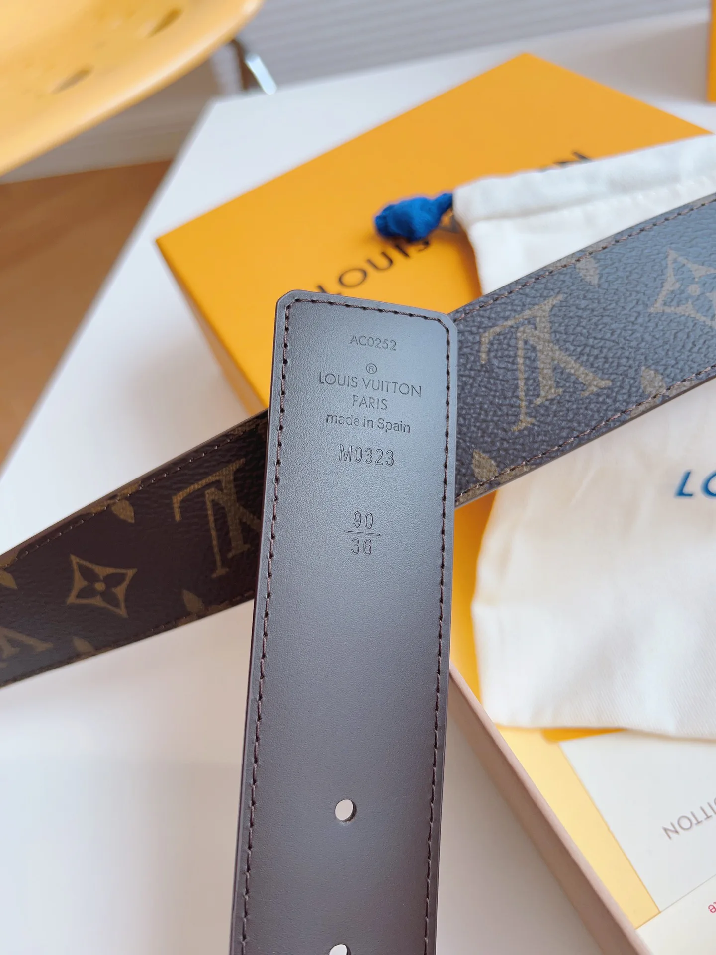 Ремни Louis Vuitton 1430166