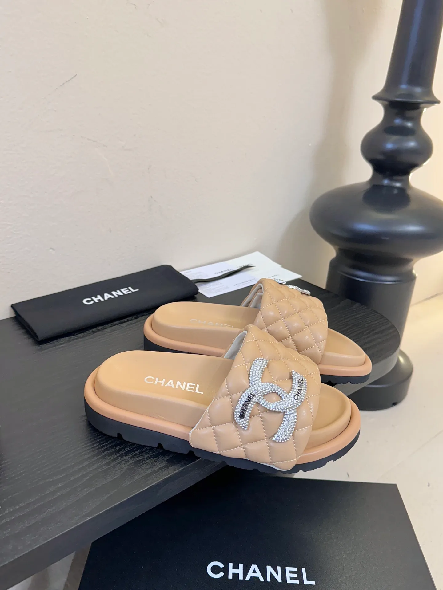 Шлепанцы Женские Chanel 1590886