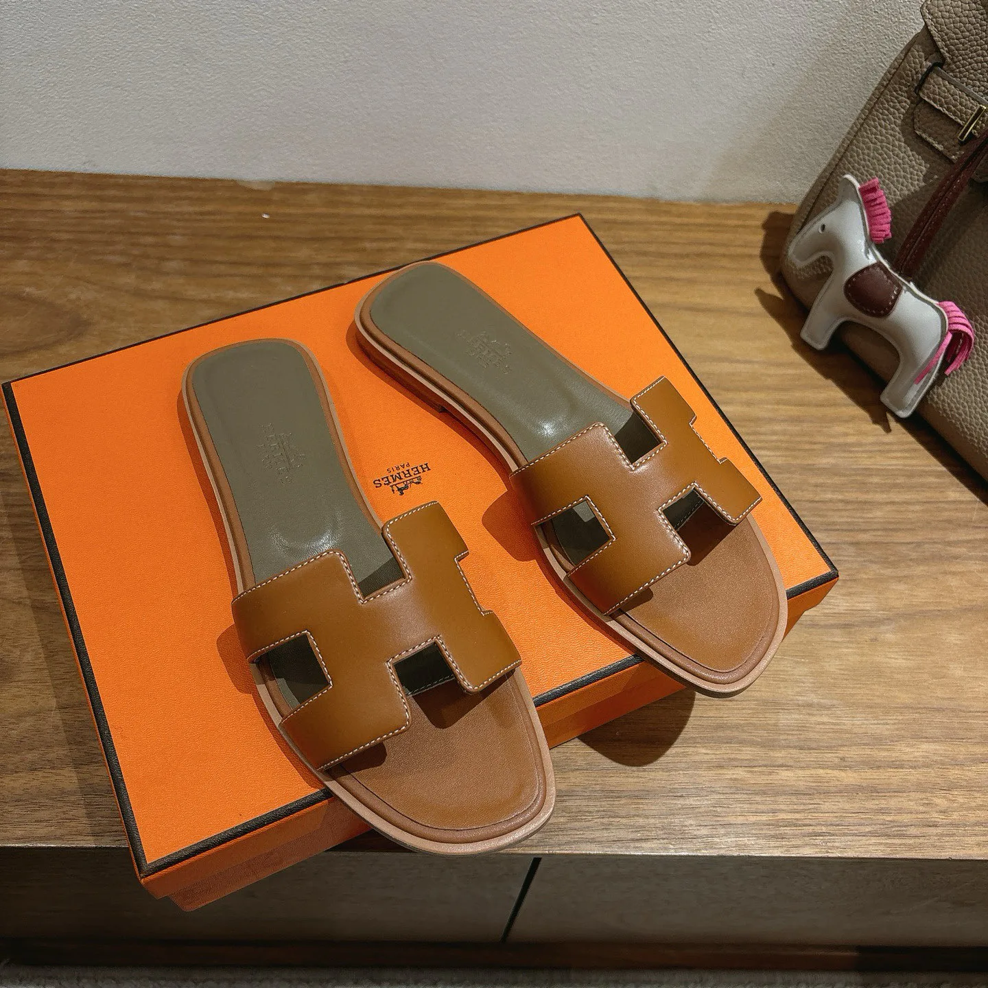 Шлепанцы Женские Hermes 396960