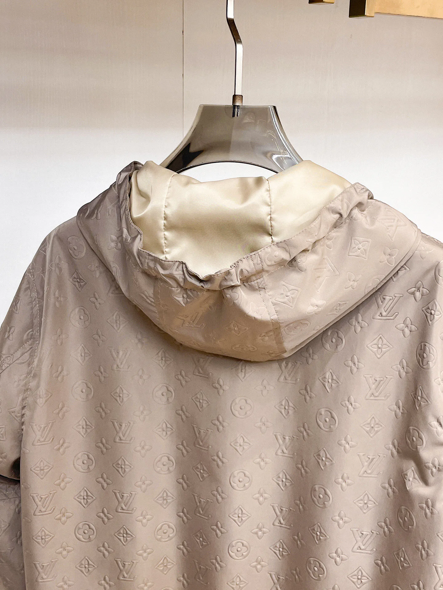 Куртки И Пуховики Мужские Louis Vuitton 9352283