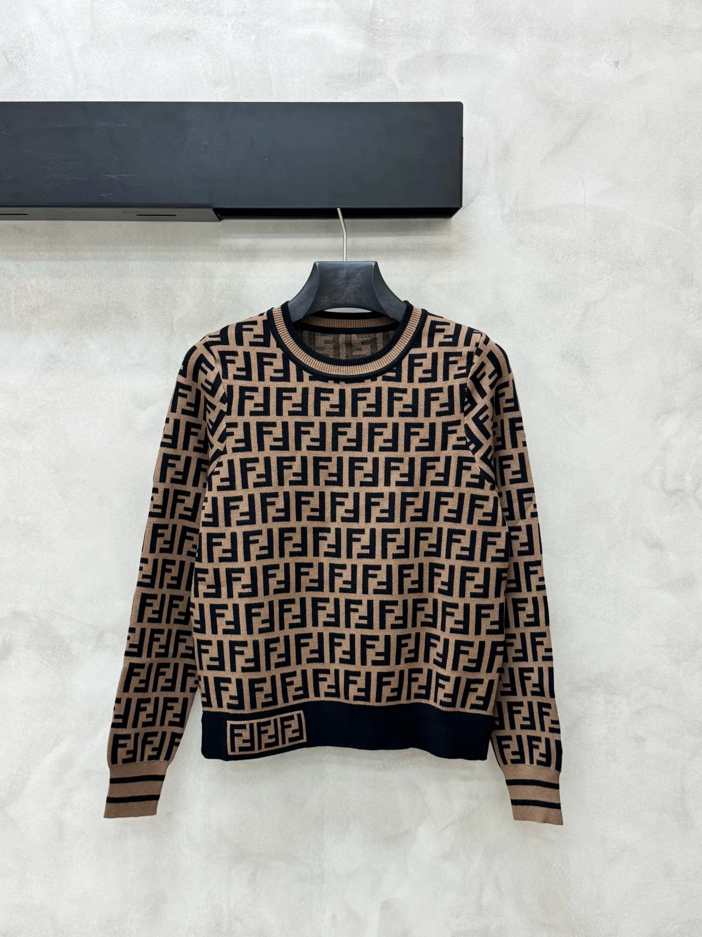 Джемперы И Свитеры Женские Fendi 18263230