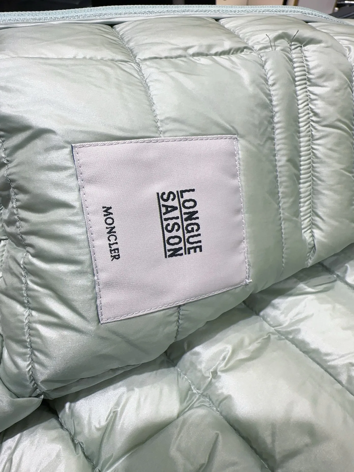 Куртки И Пуховики Женские Moncler 19084327