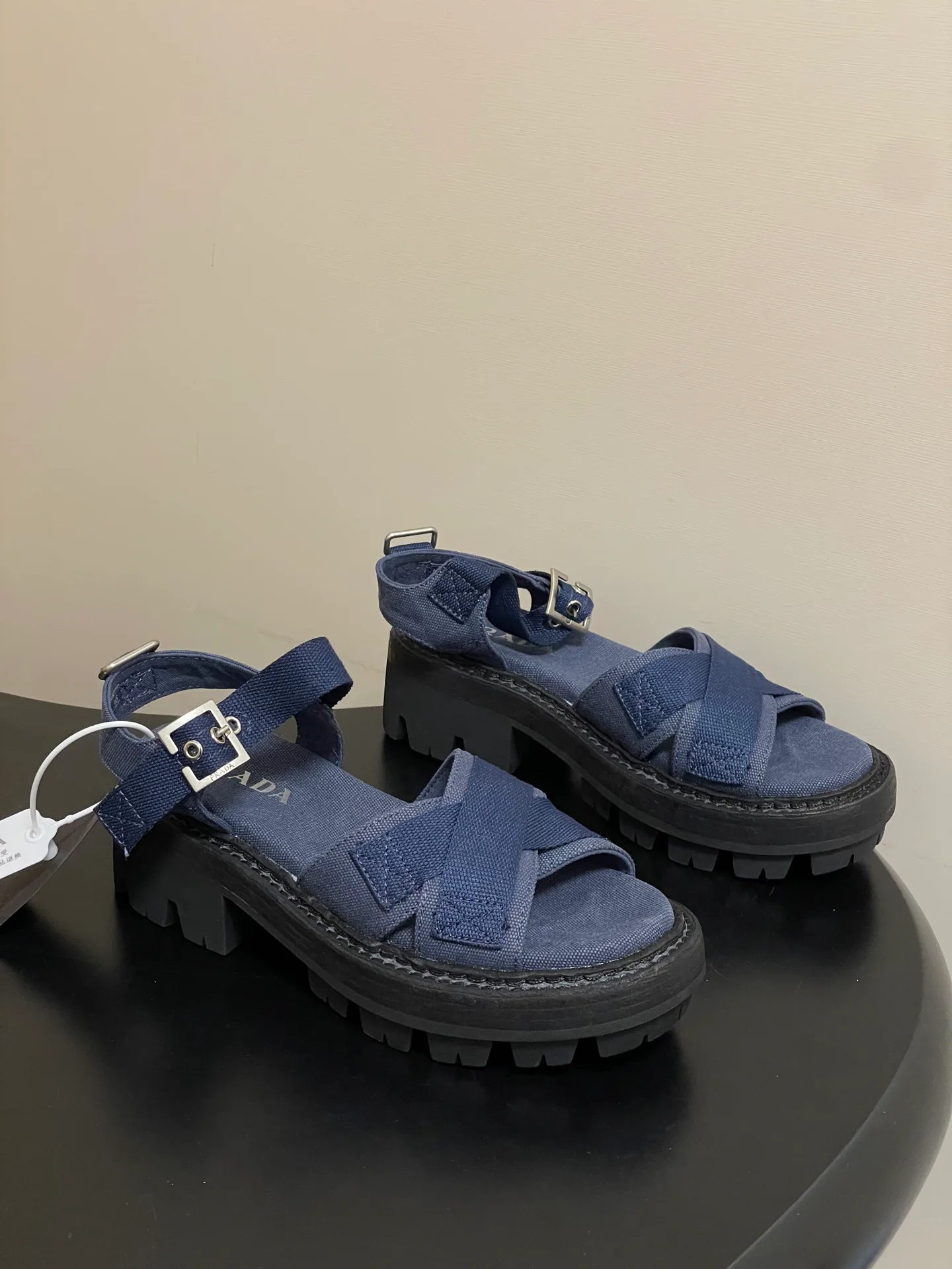 Босоножки Женские Prada 12810954