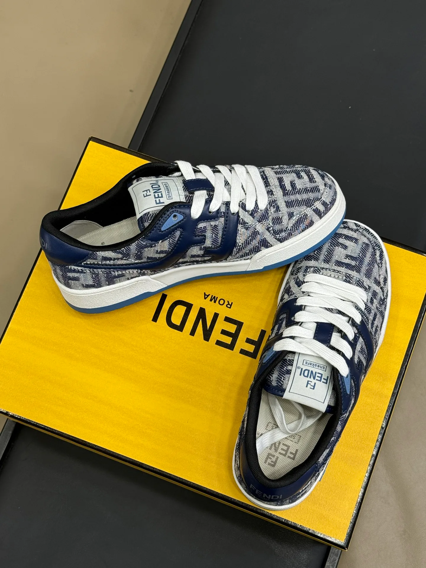 Кроссовки Мужские Fendi 12953171