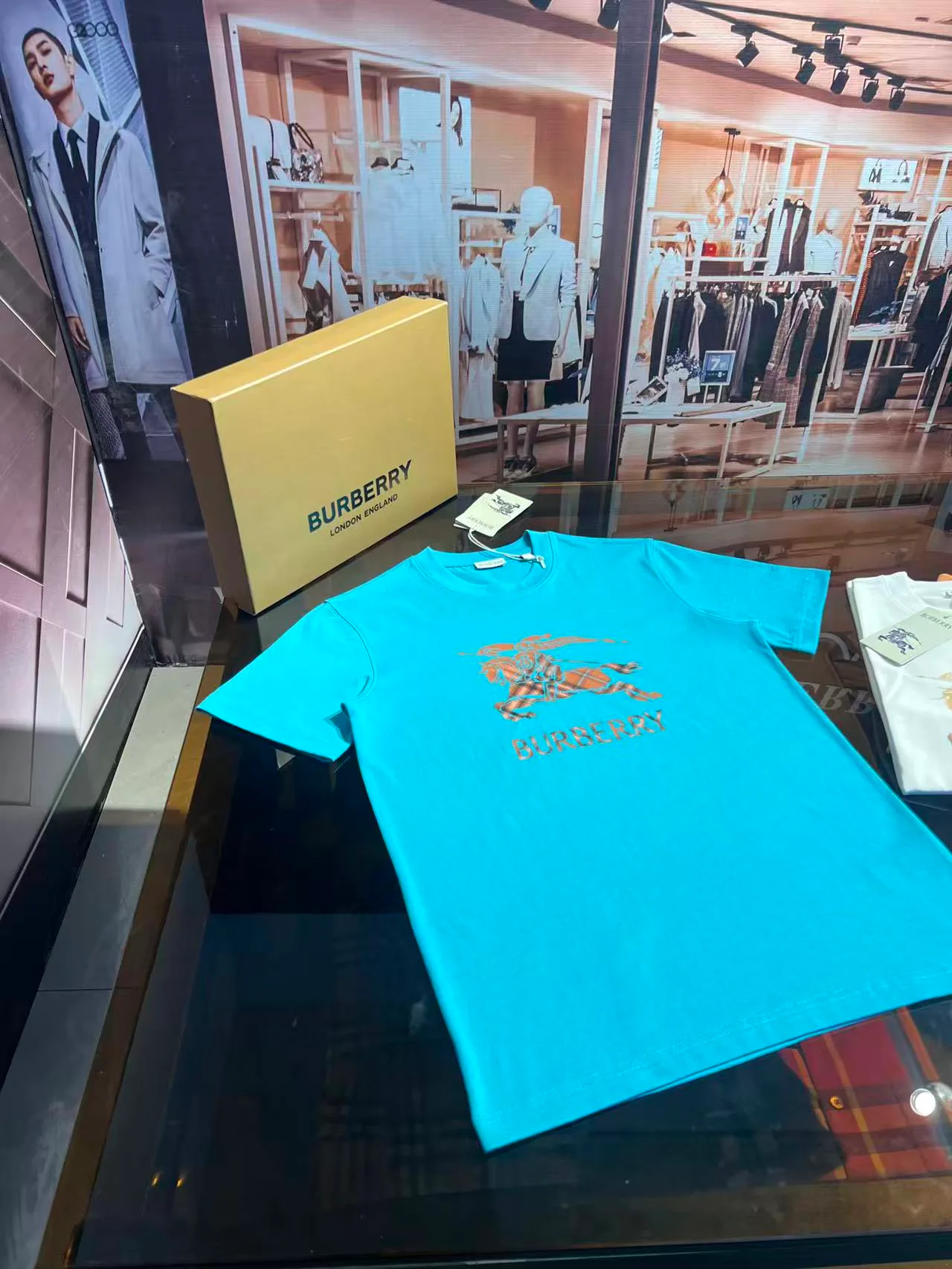 Футболки Женские Burberry 9438136