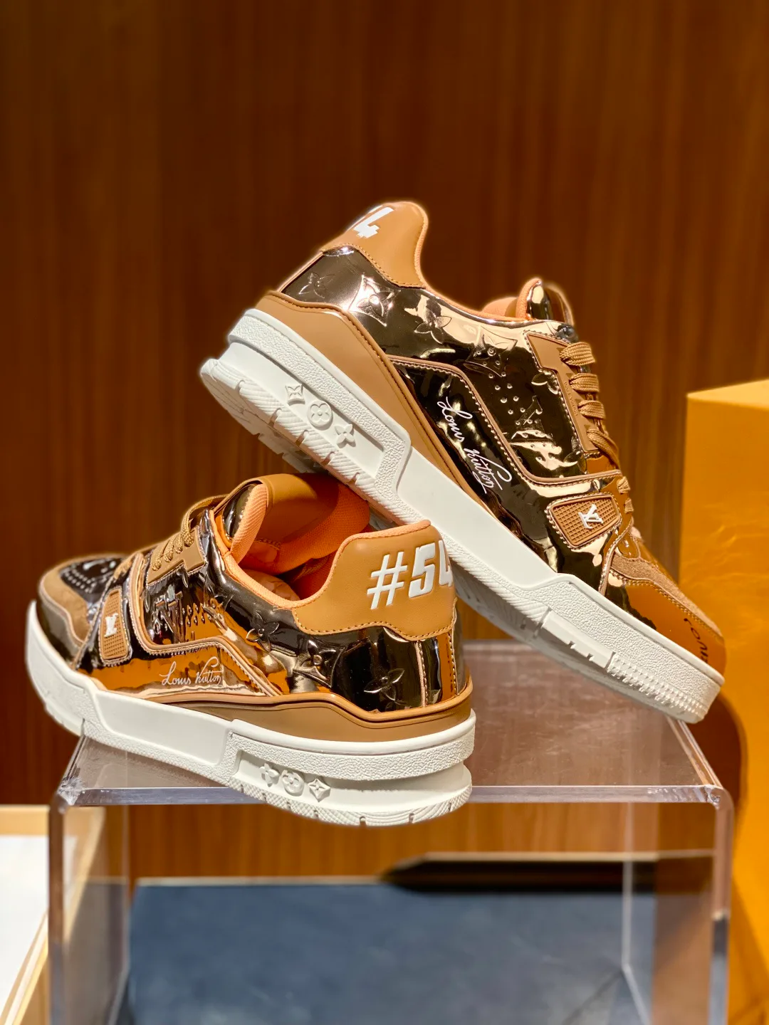 Кроссовки Женские Louis Vuitton 407638