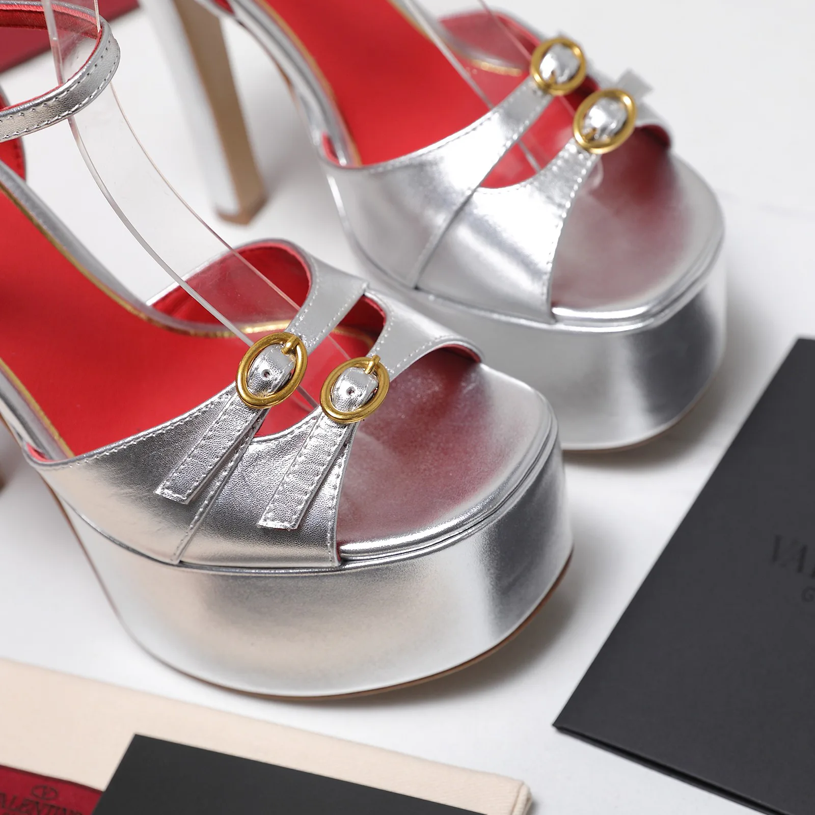 Босоножки Женские Valentino 13542427