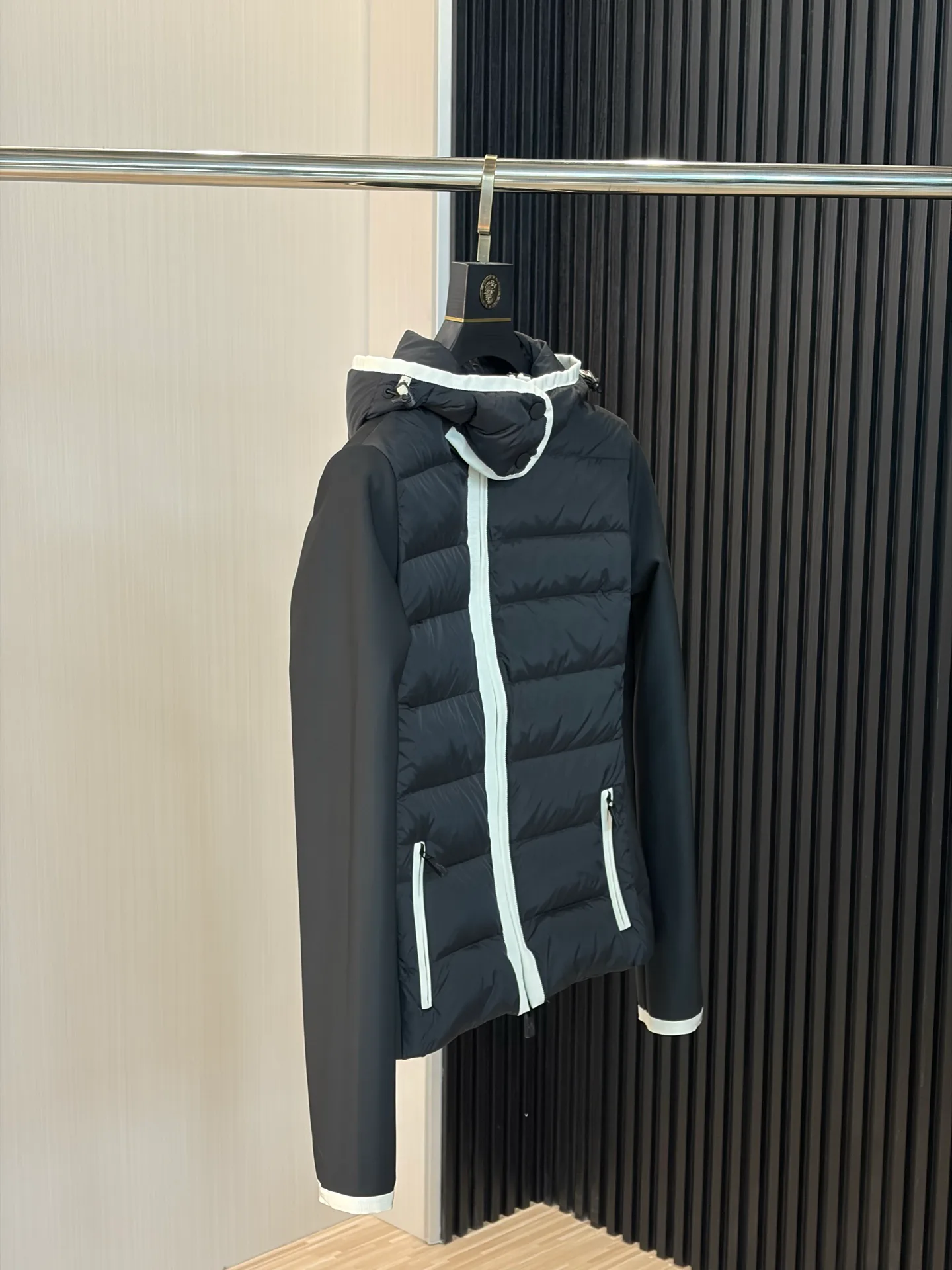 Куртки И Пуховики Женские Moncler 18773207