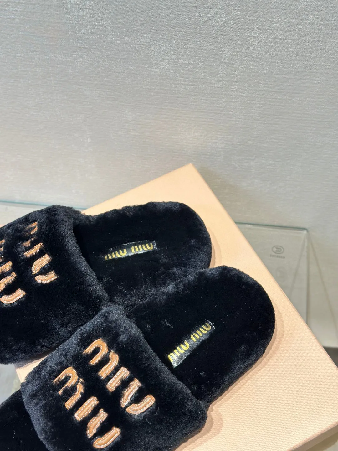 Тапочки Женские Miu Miu 19413781