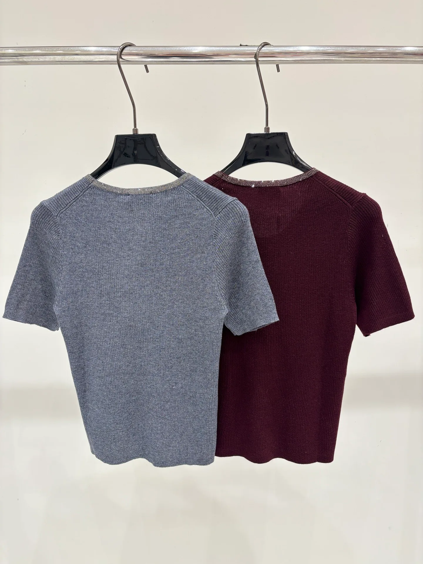 Футболки Женские Saint Laurent 18779077