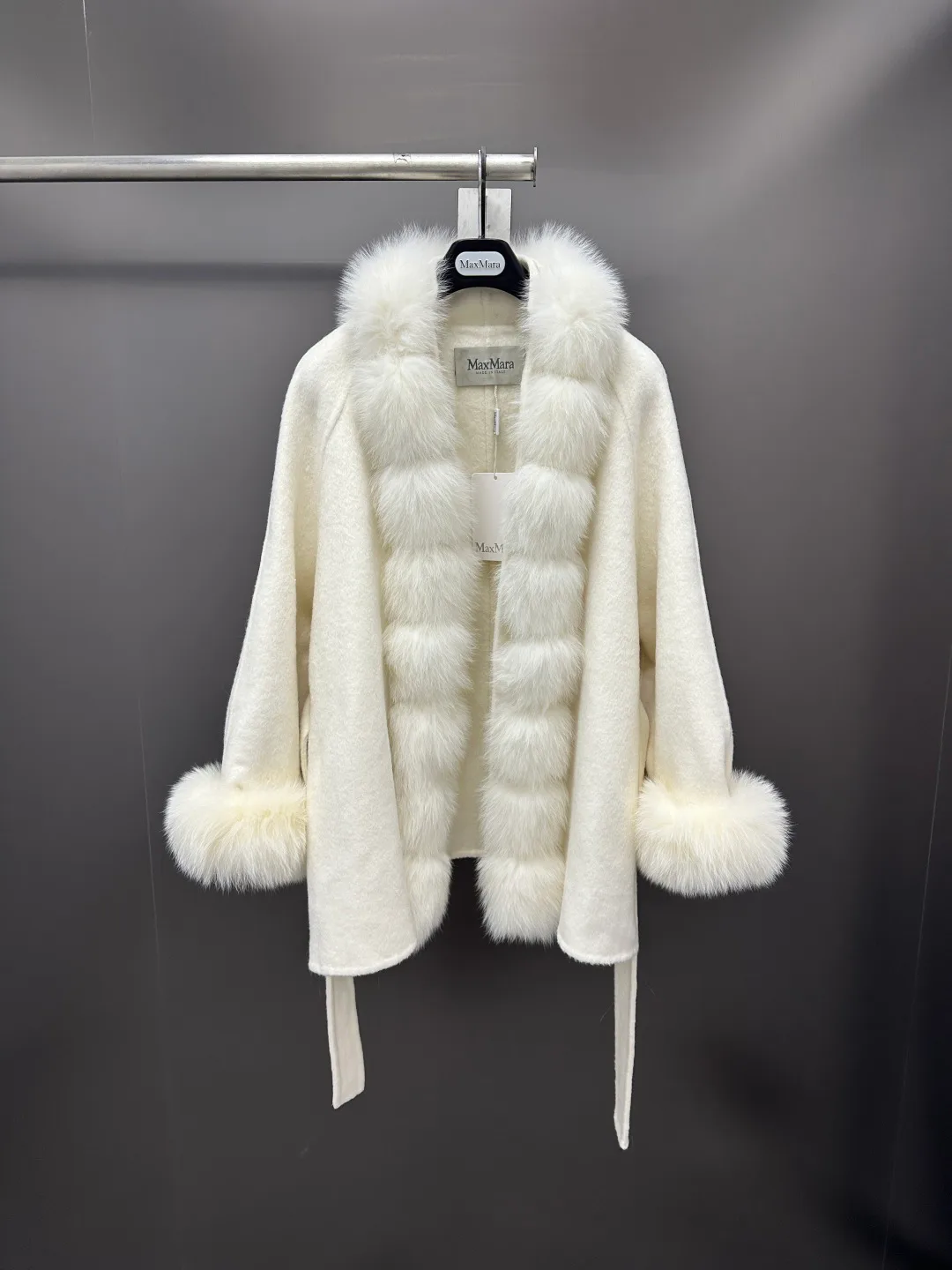 Пальто Женские Max Mara 18902576