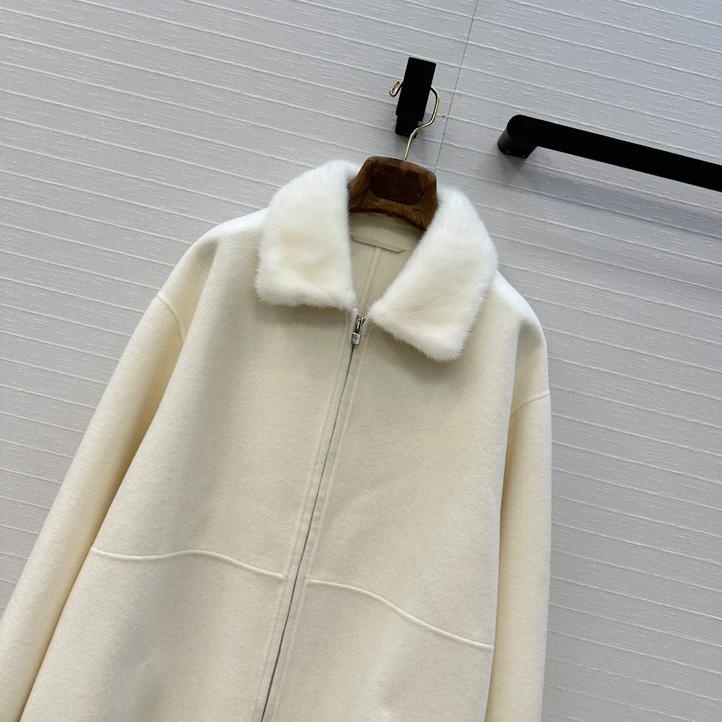 Куртки Женские Loro Piana 460670